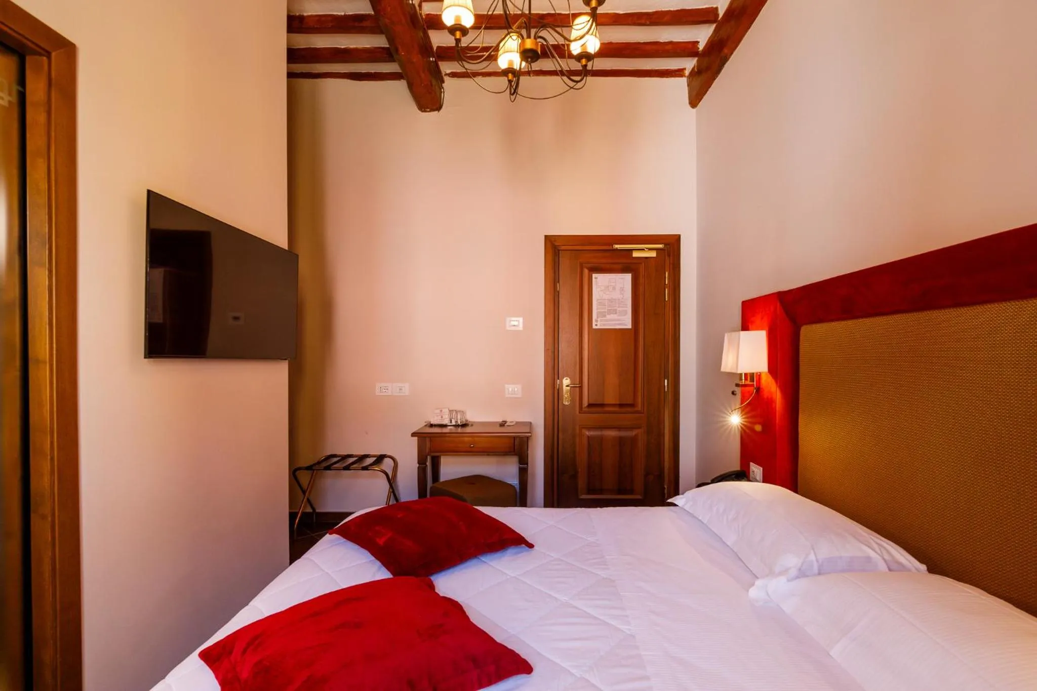 Bed in Villa Lecchi Hotel Wellness