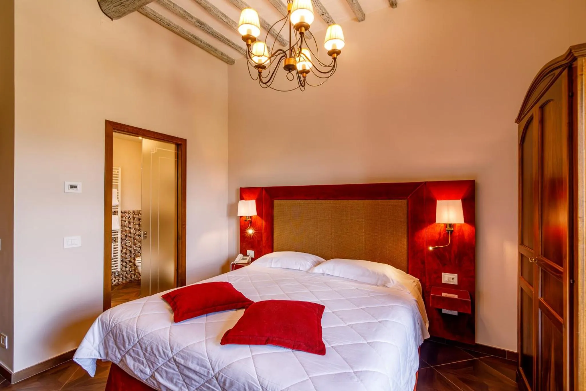 Bed in Villa Lecchi Hotel Wellness
