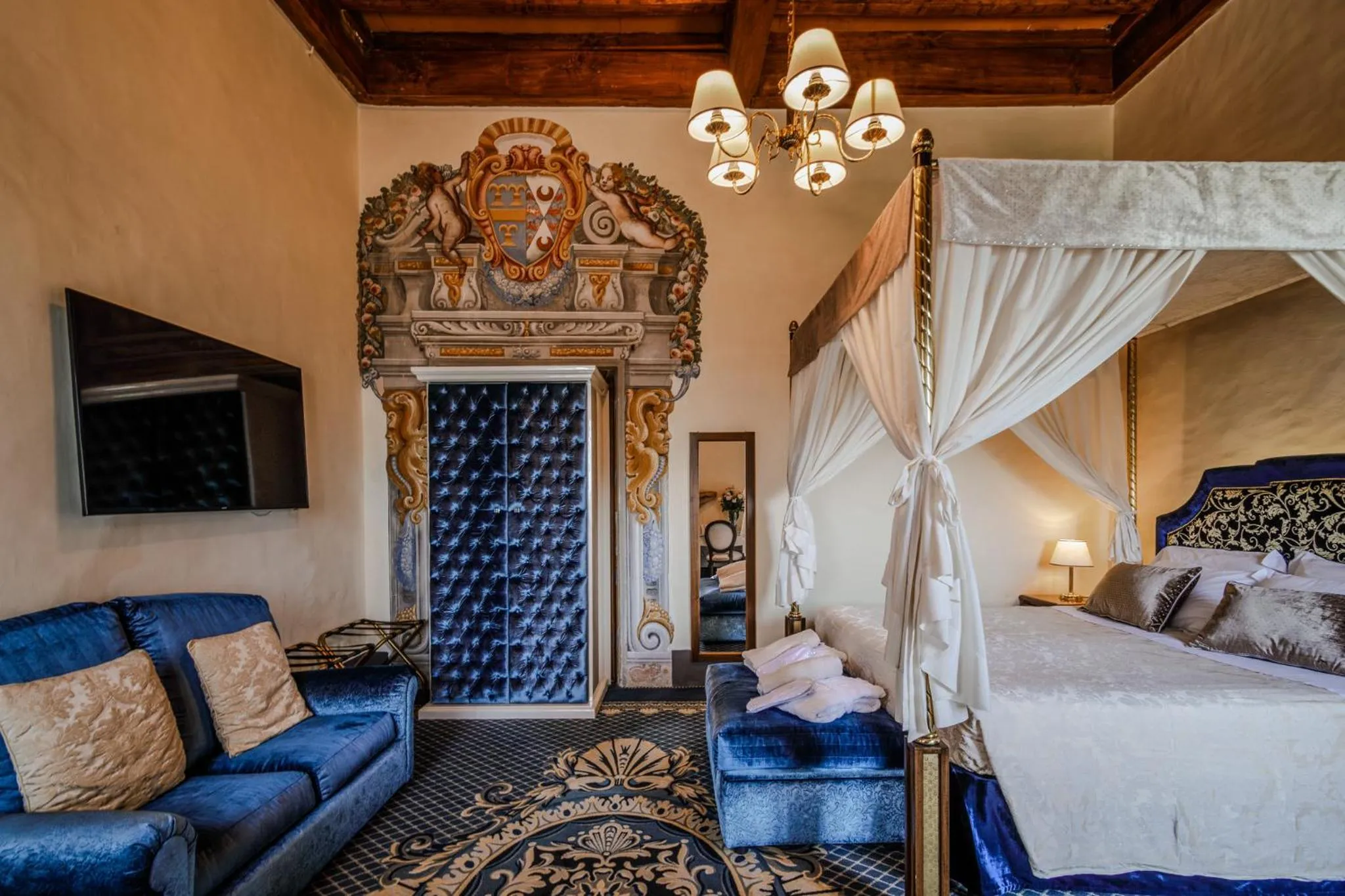 Bed in Villa Lecchi Hotel Wellness