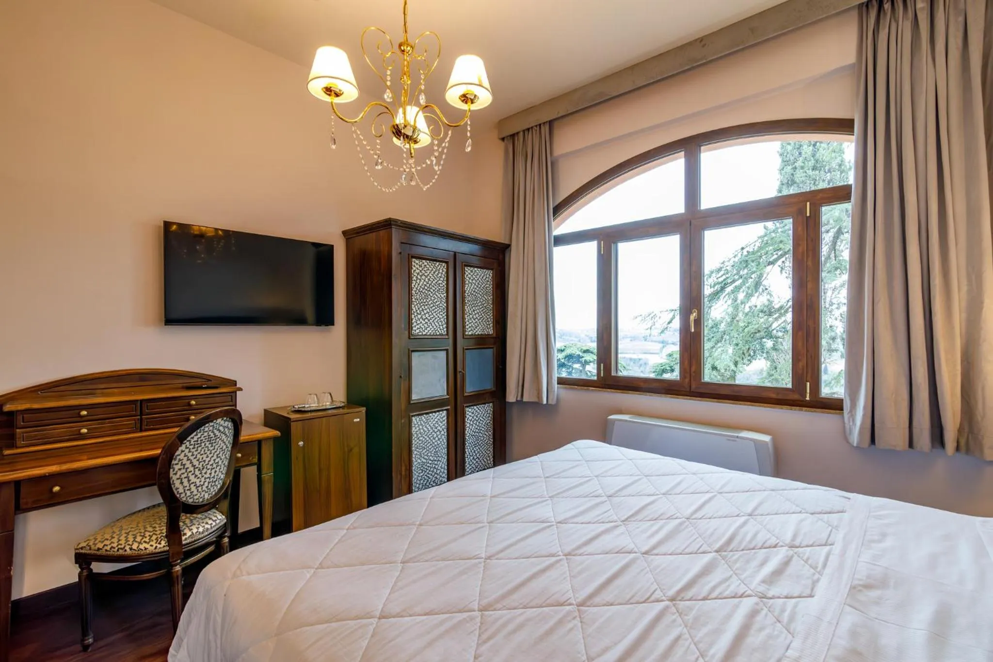 Bed in Villa Lecchi Hotel Wellness