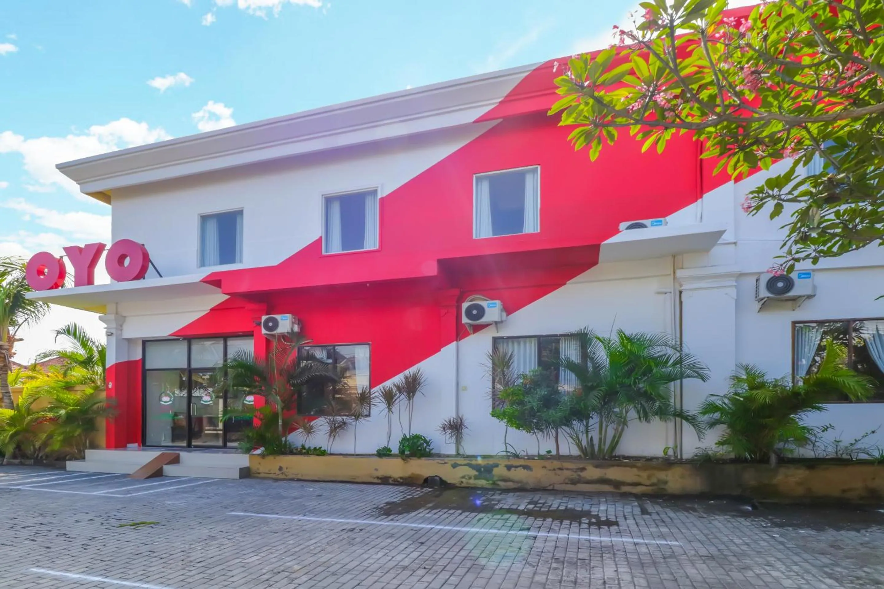 Facade/entrance, Property Building in OYO 1684 Marina Suite Apartment Bali