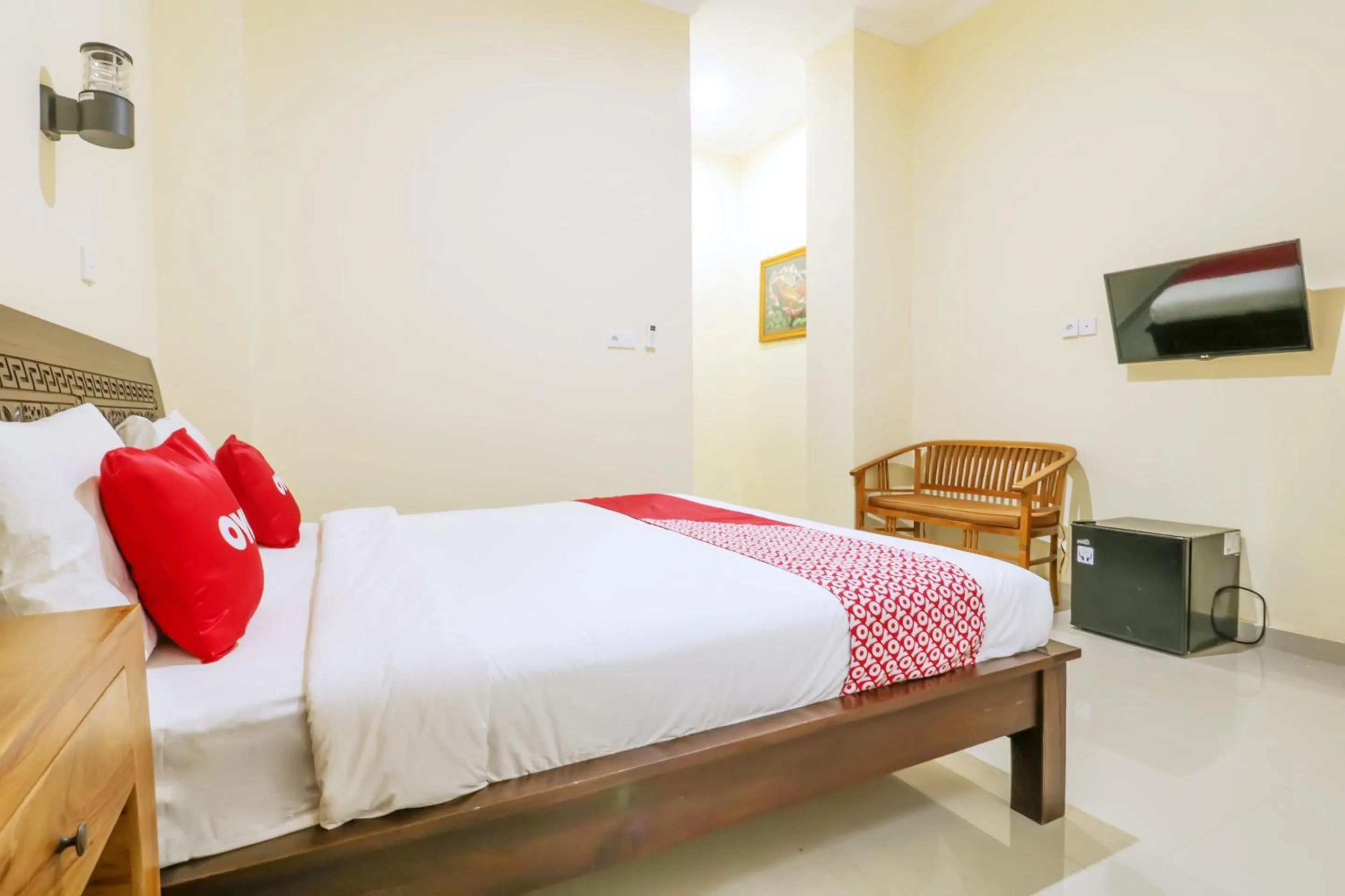 Bedroom in OYO 1684 Marina Suite Apartment Bali