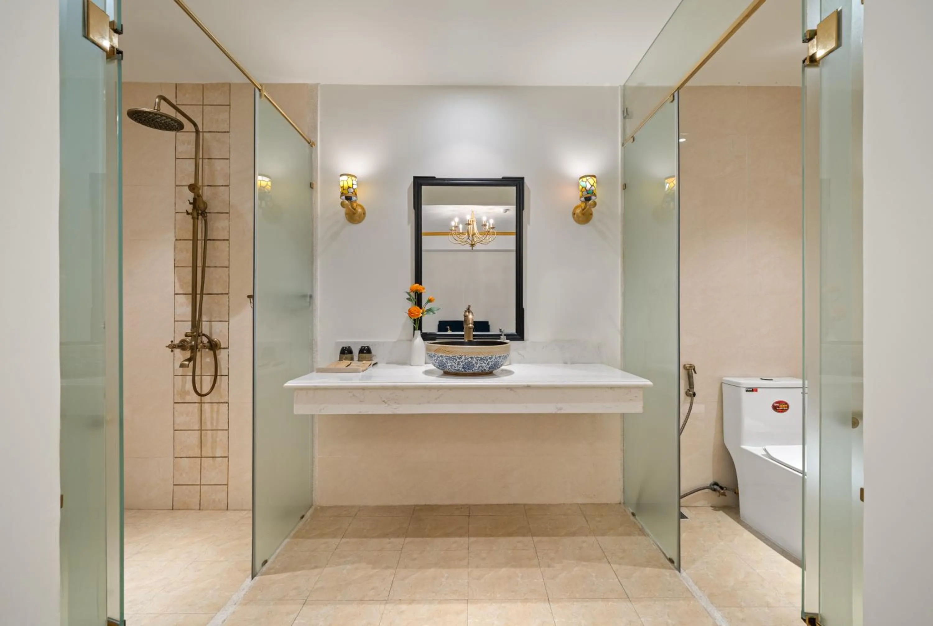 Bathroom in Hoi An Blue Sky Boutique Hotel & Spa