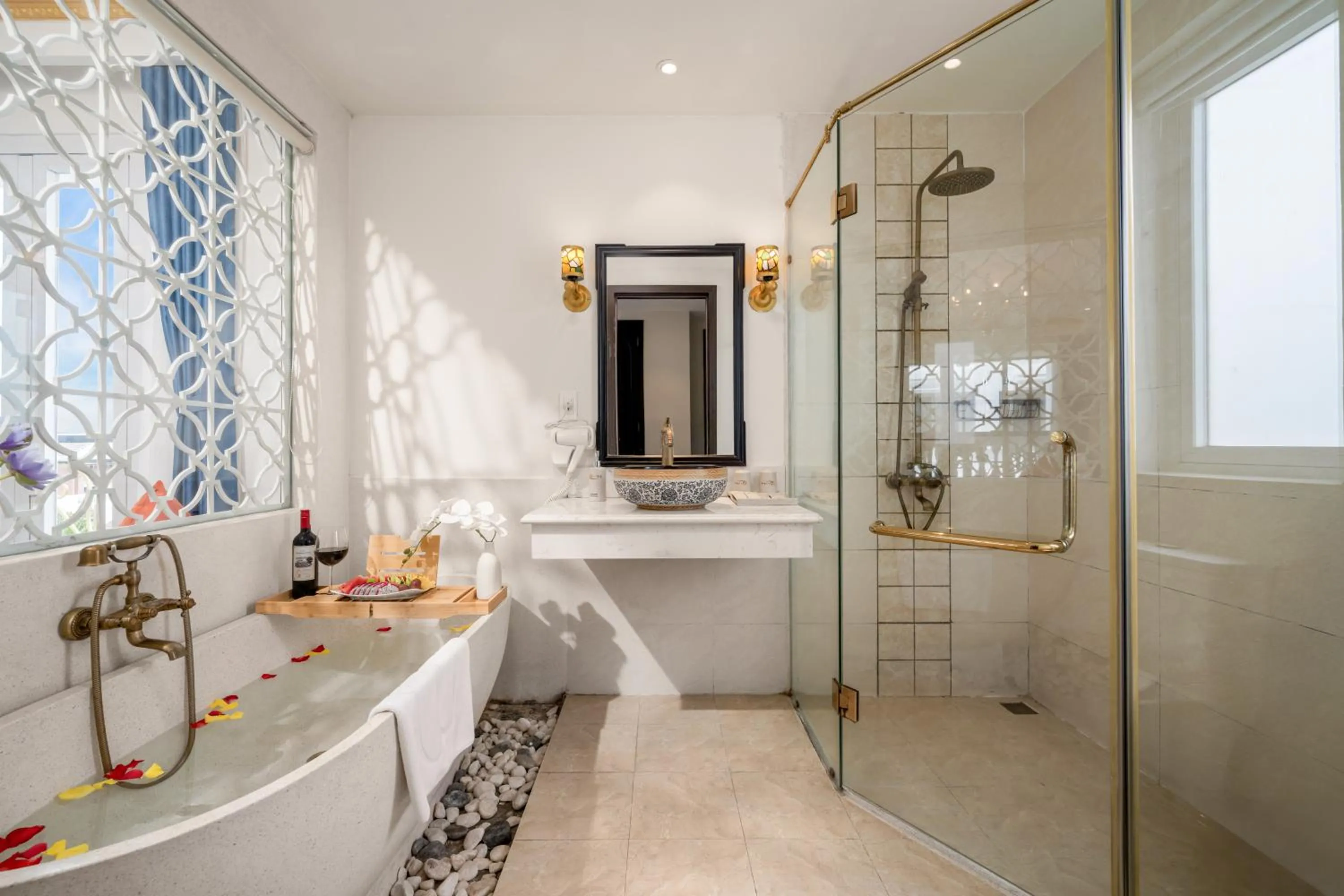 Bathroom in Hoi An Blue Sky Boutique Hotel & Spa