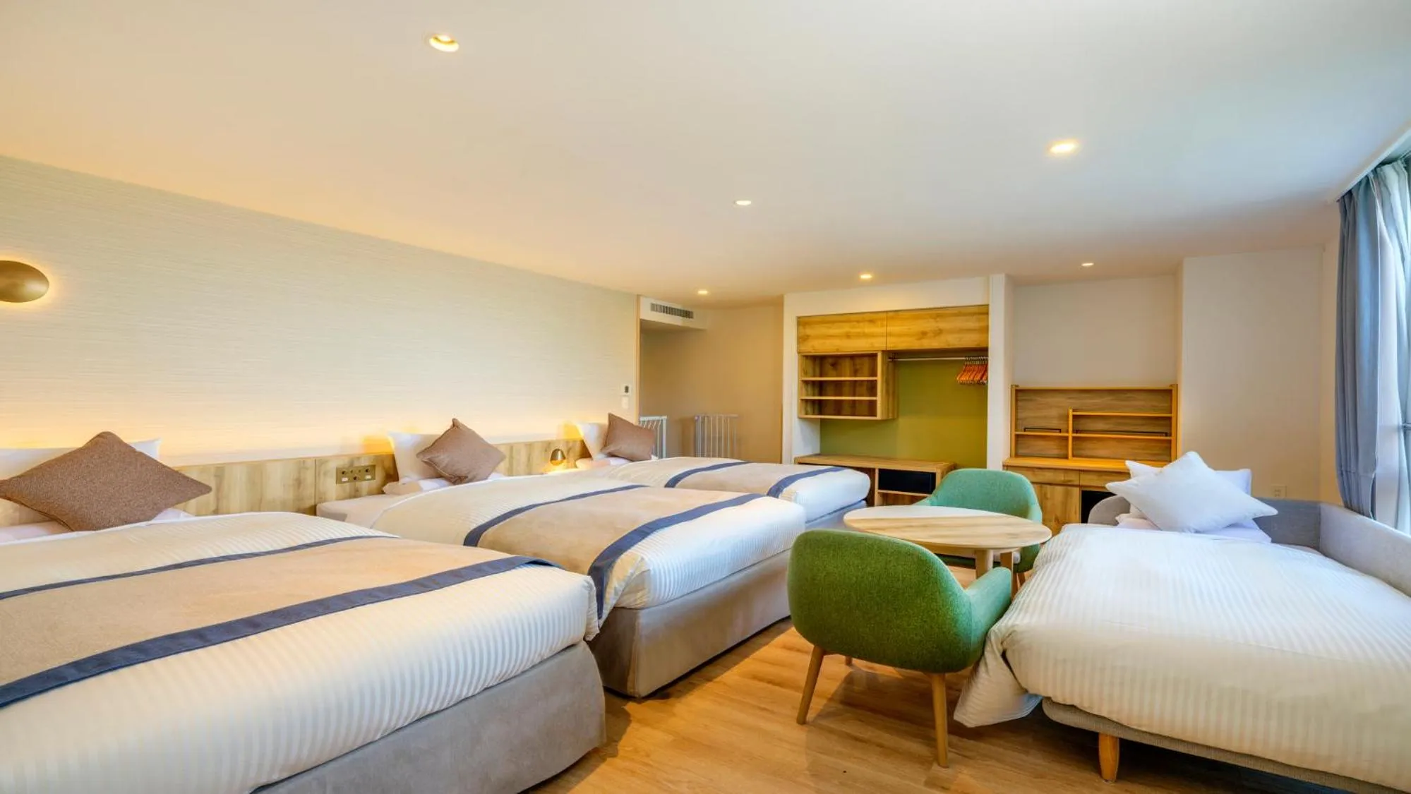 pet friendly, Bed in KAMENOI HOTEL Ome