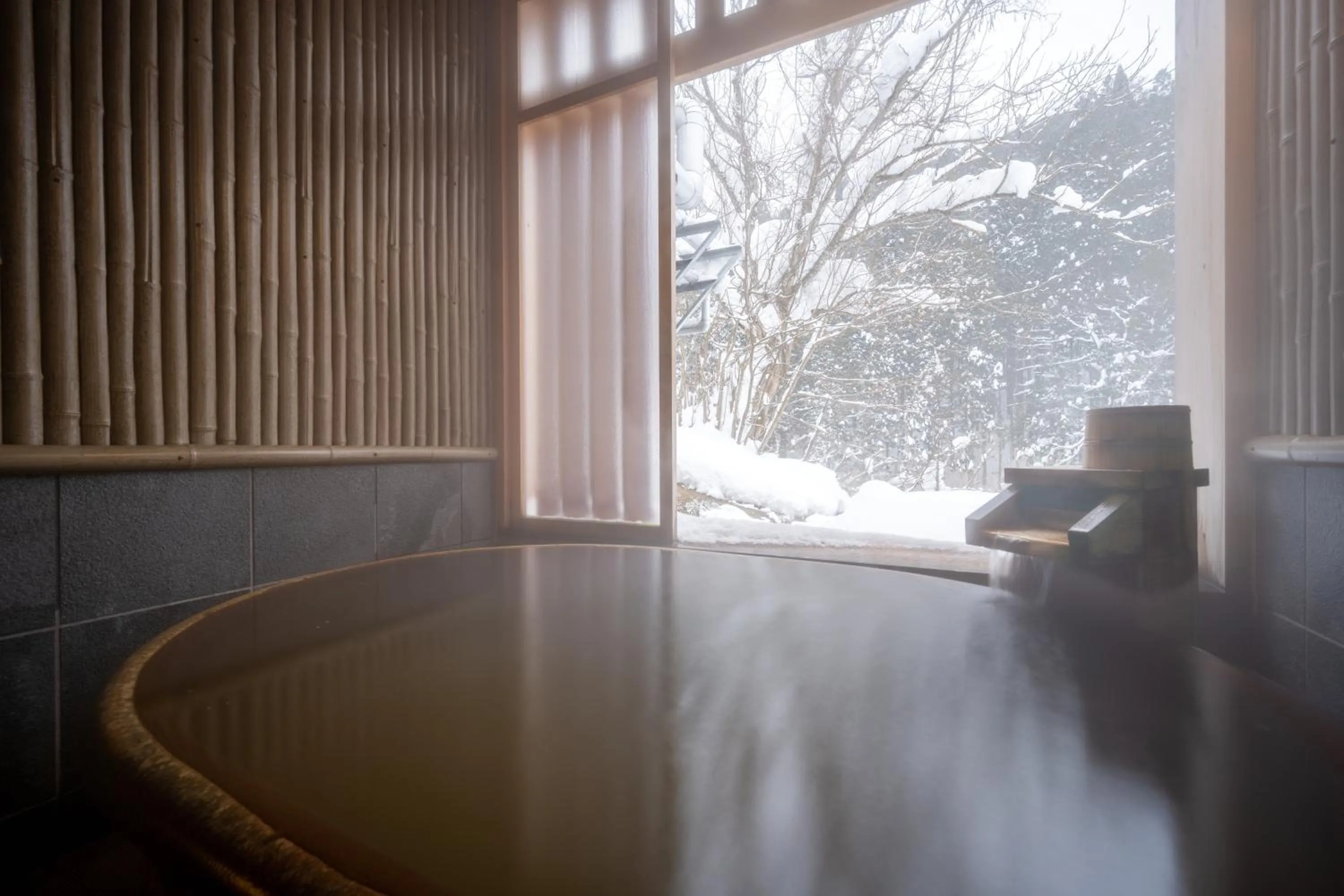 Winter in Yukemuri no Yado Inazumi Onsen