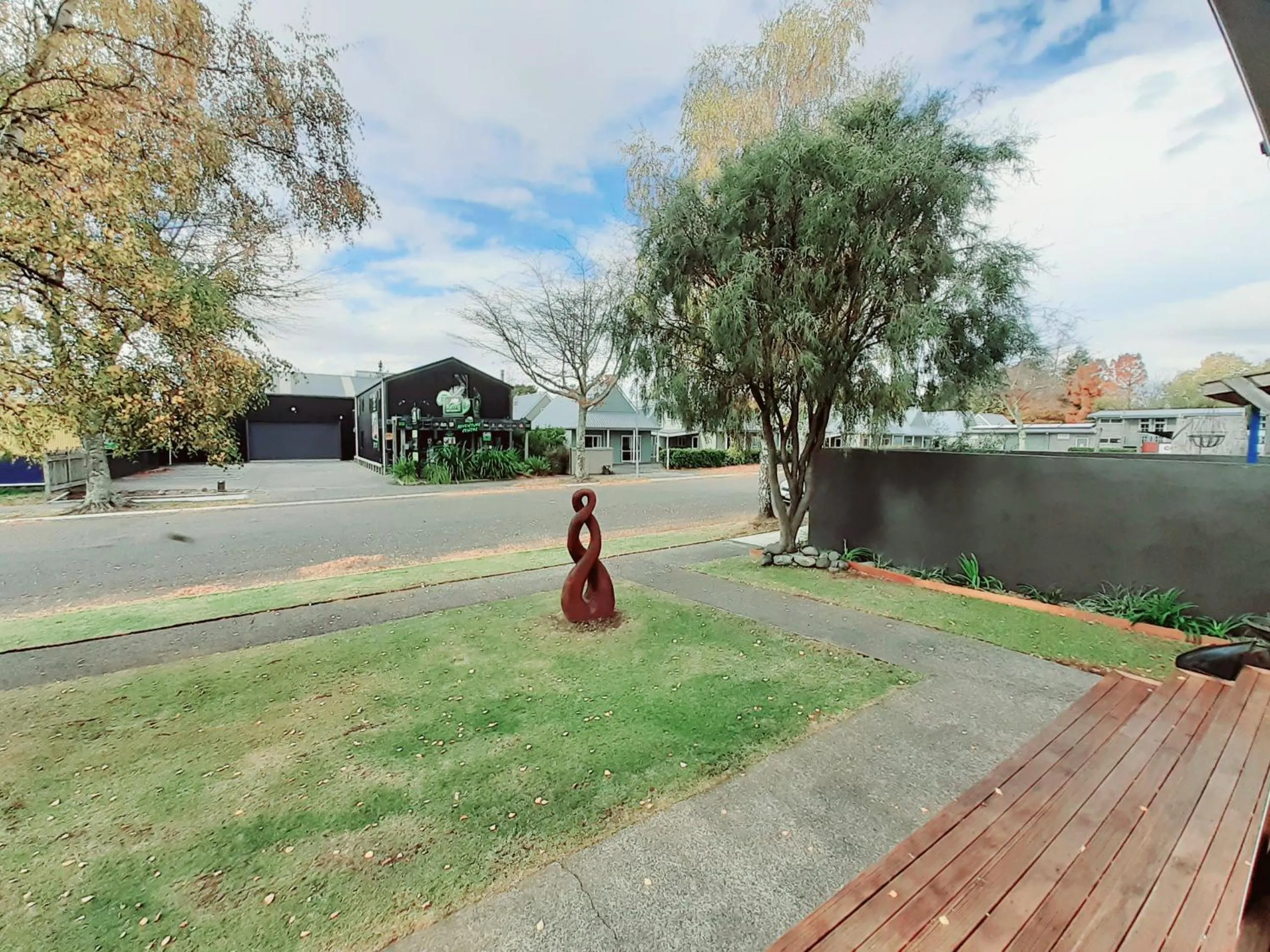 Fishing in Tongariro River Retreat