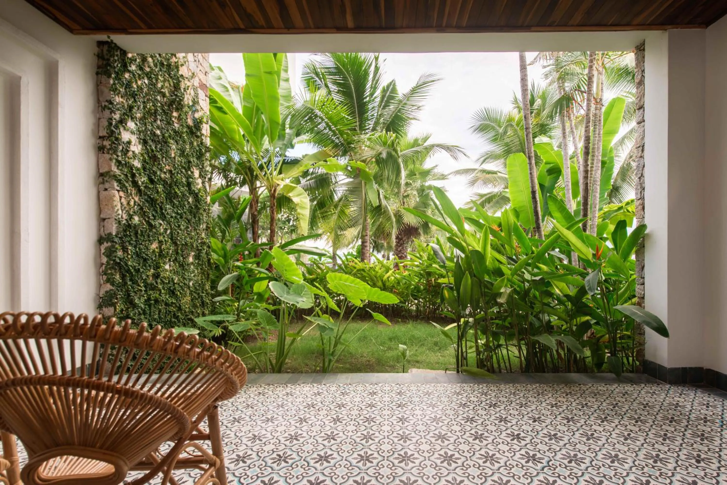 Garden in Alibu Resort Nha Trang