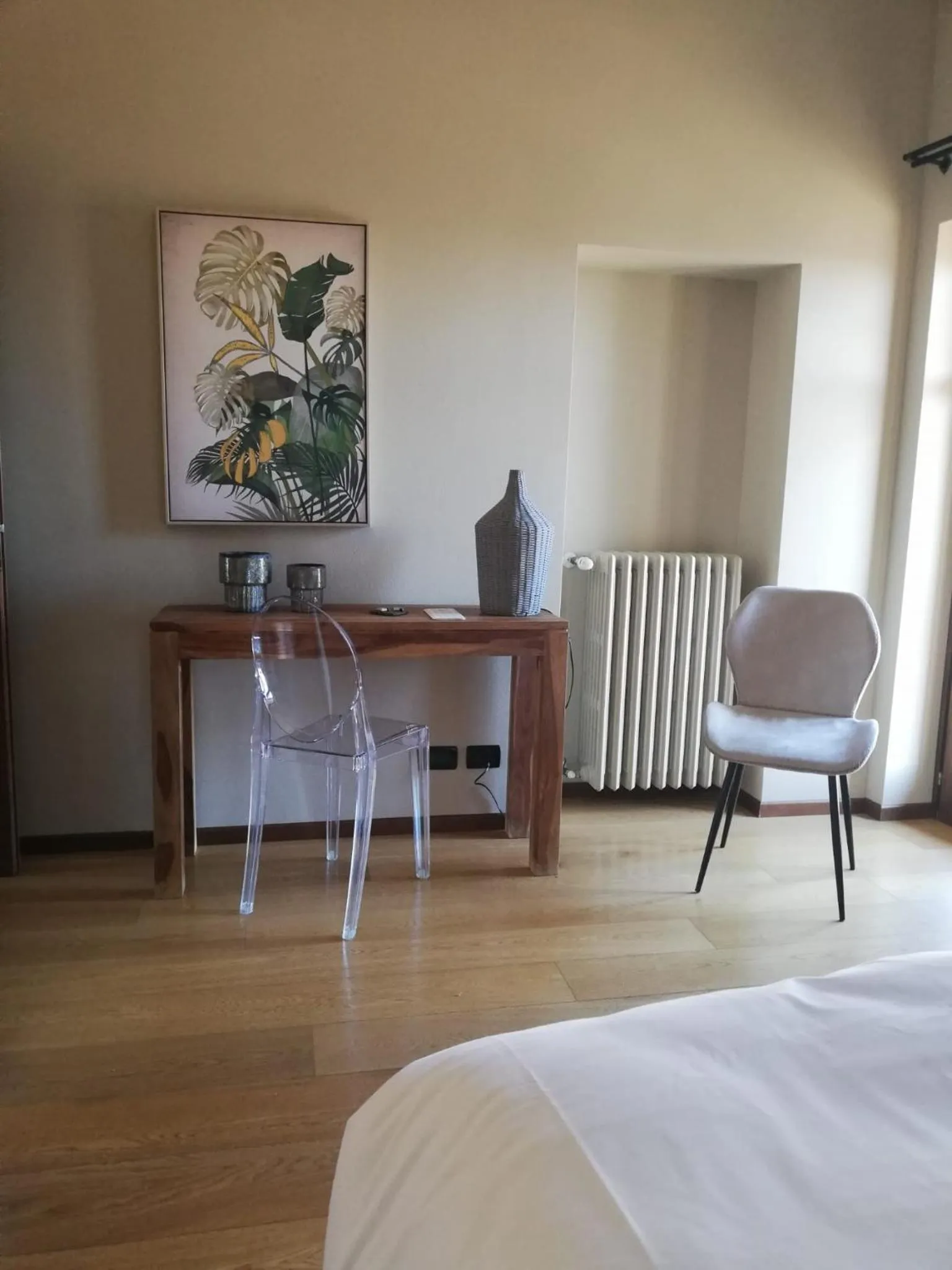 furniture, Bed in La Giolitta Accomodations