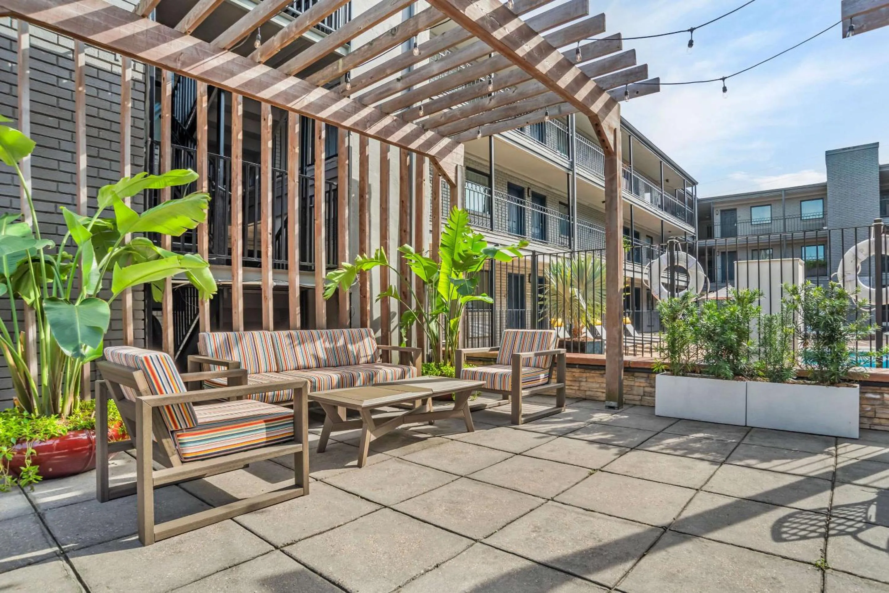 Swimming pool in Country Inn & Suites by Radisson, Metairie New Orleans , LA