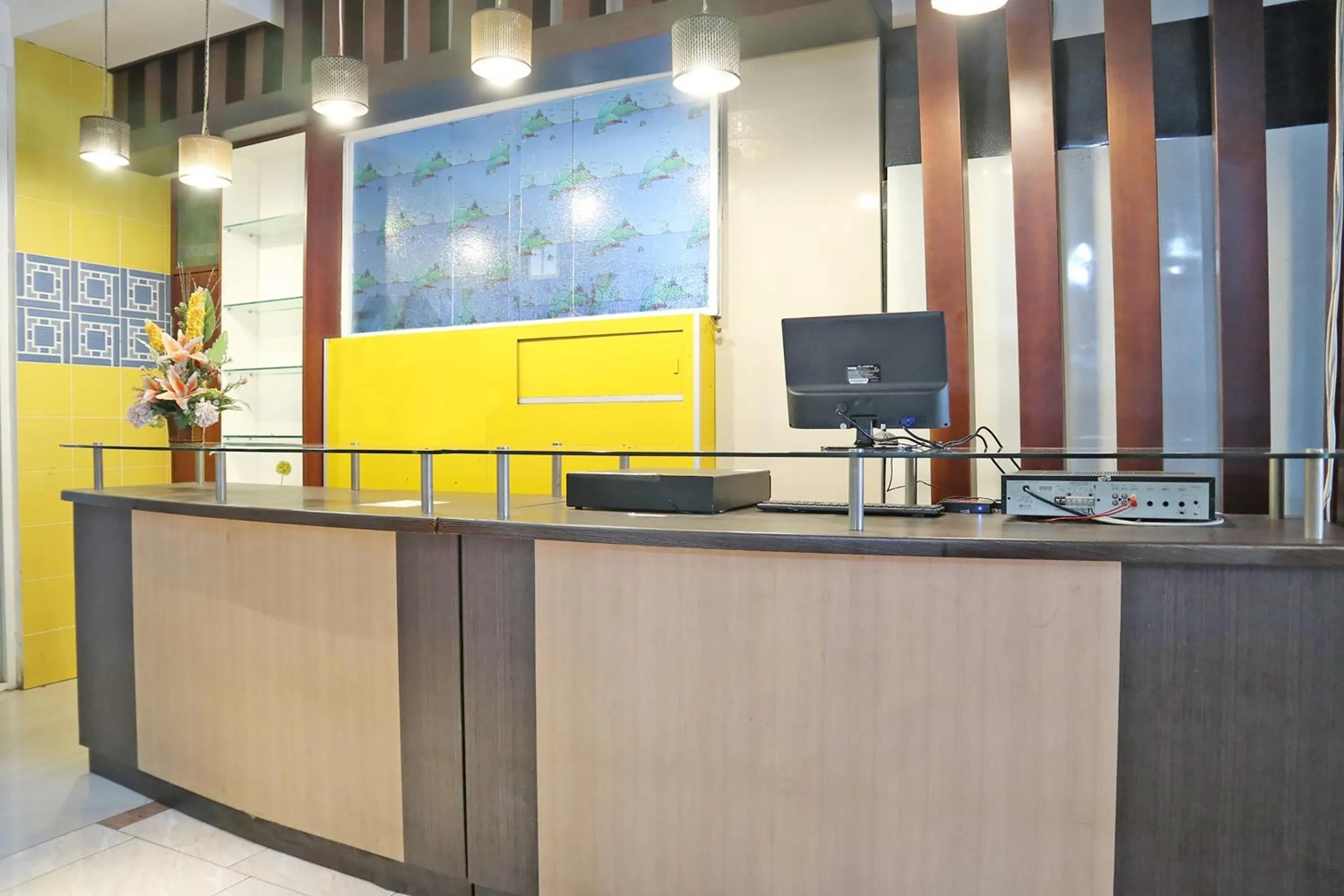 Lobby or reception in Hotel O M Authentic Kost Man