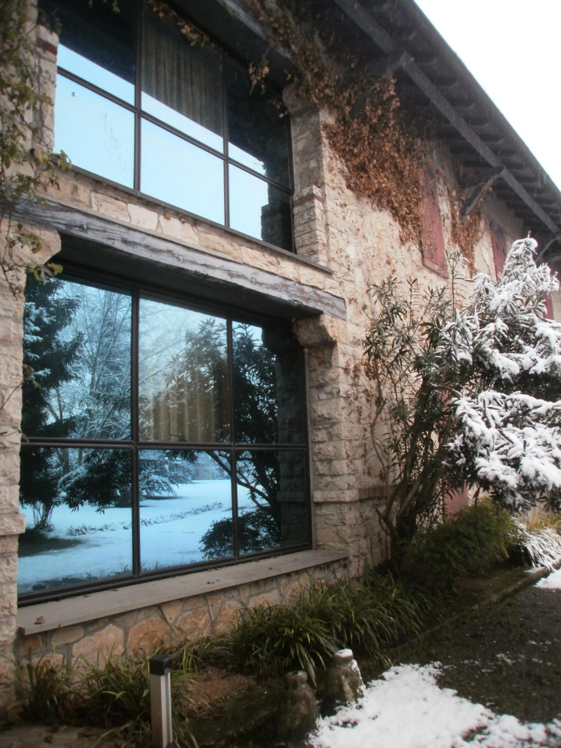 Property building in Albergo Villa & Roma