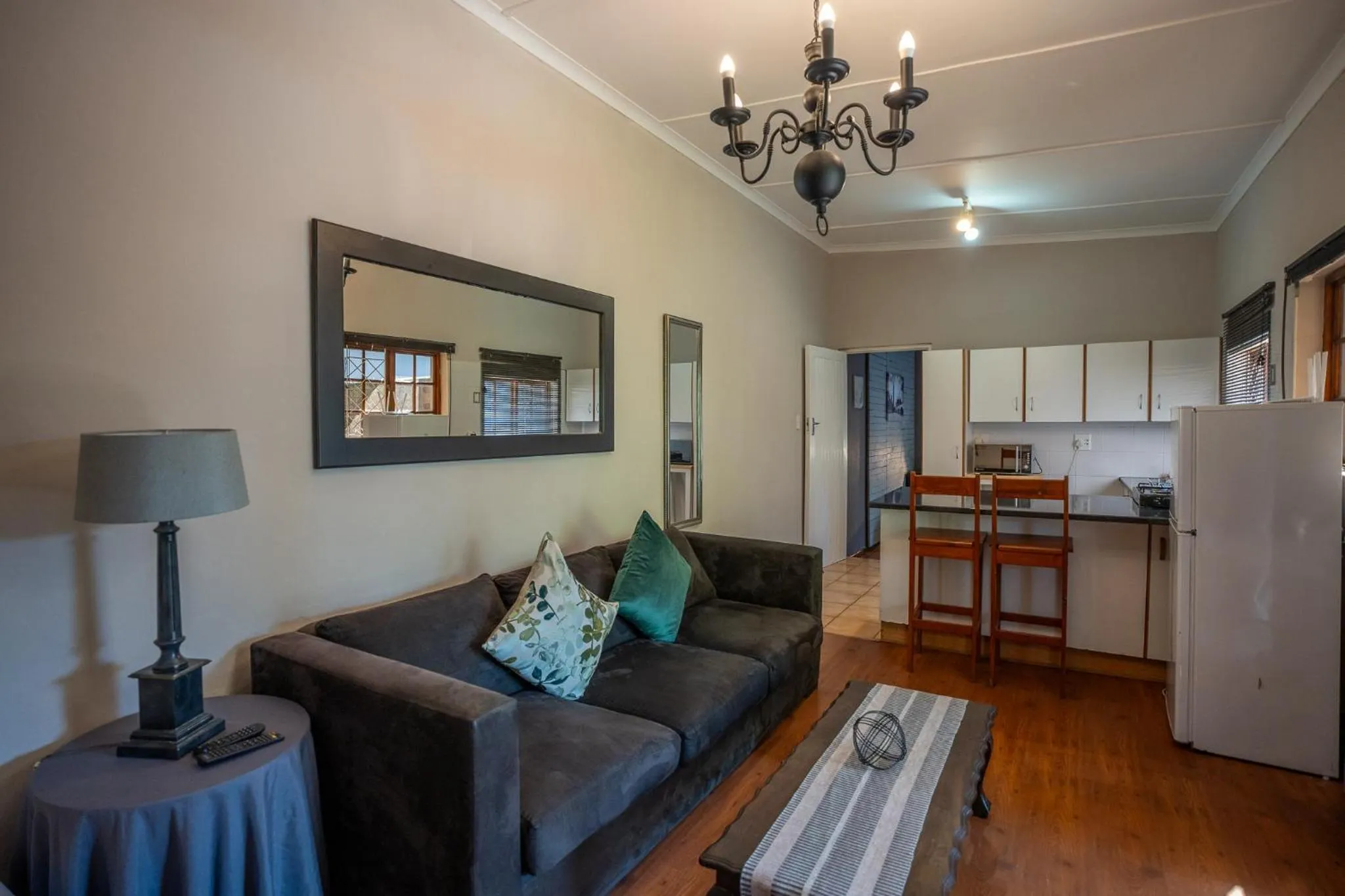 Kitchen or kitchenette in Palm Tree Manor