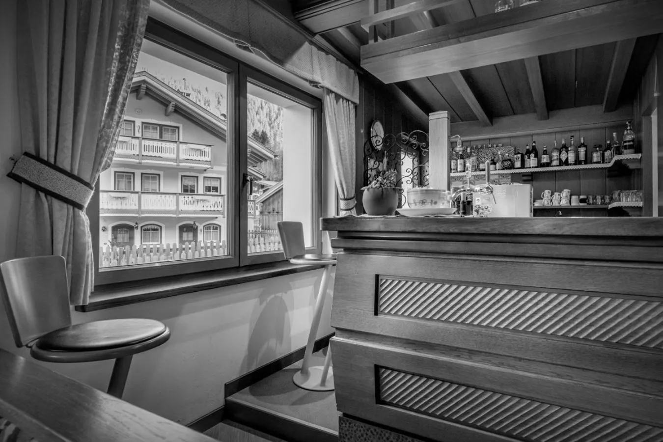 Lounge or bar in Albergo Contrin