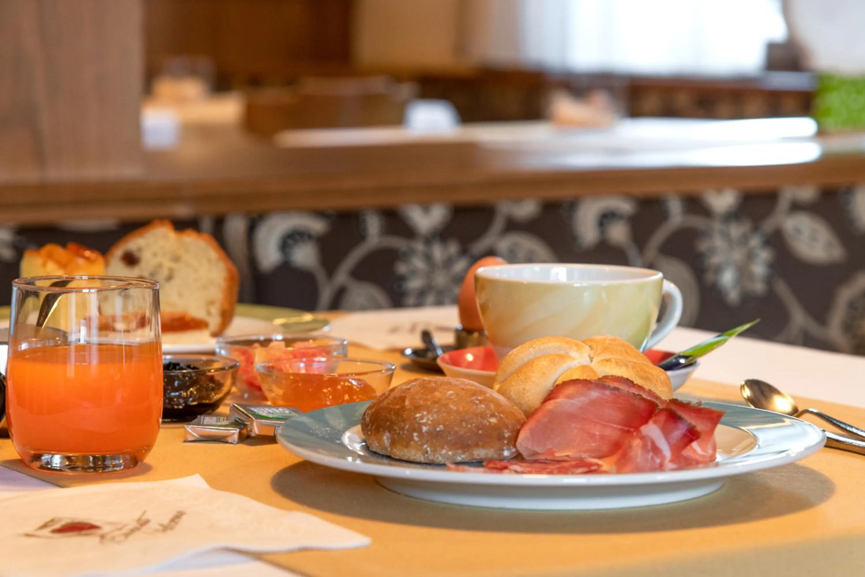 Breakfast in Albergo Contrin