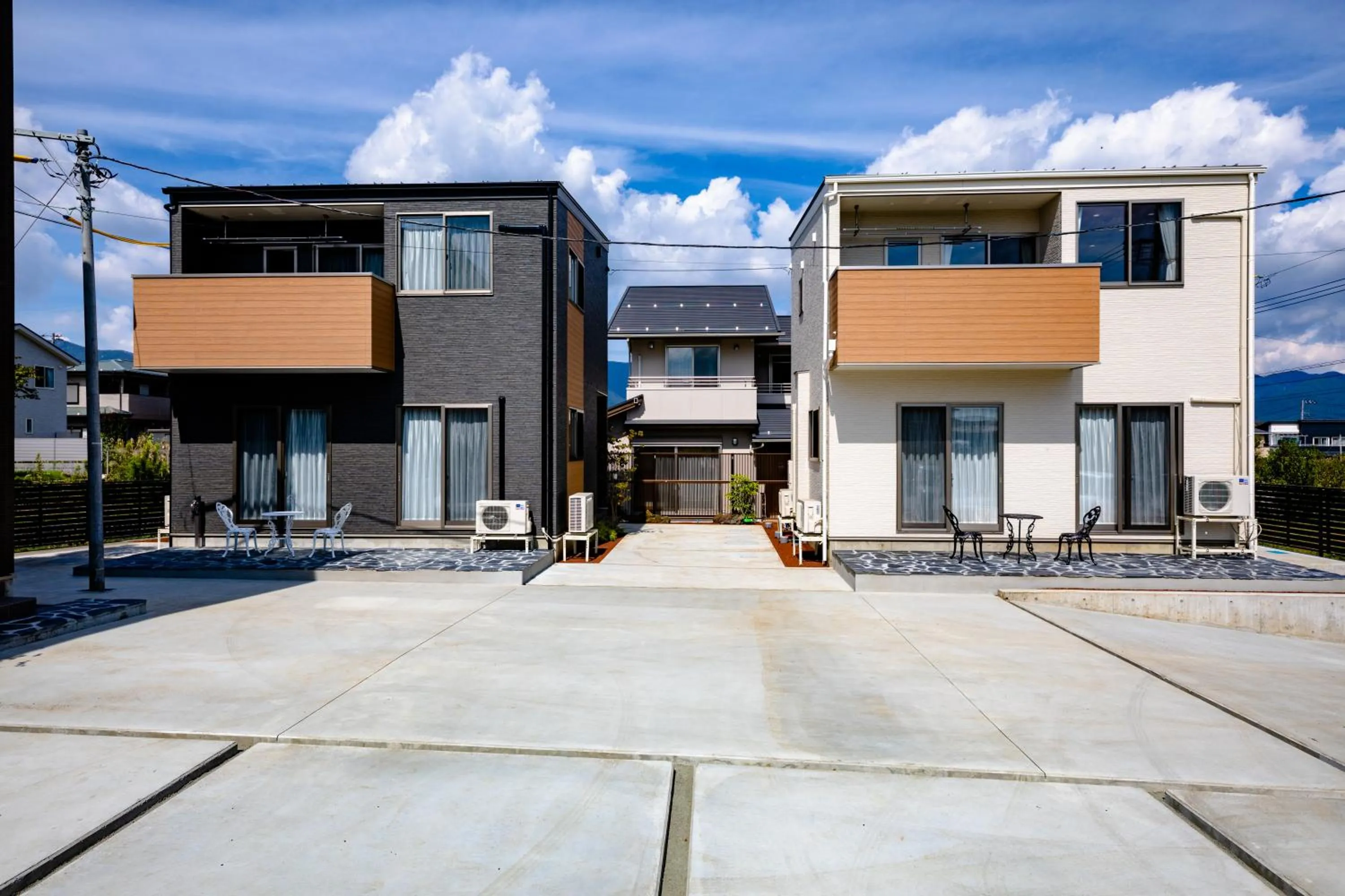 Property building in 22 ORIYA Mt Fuji -錦NISHIKI-