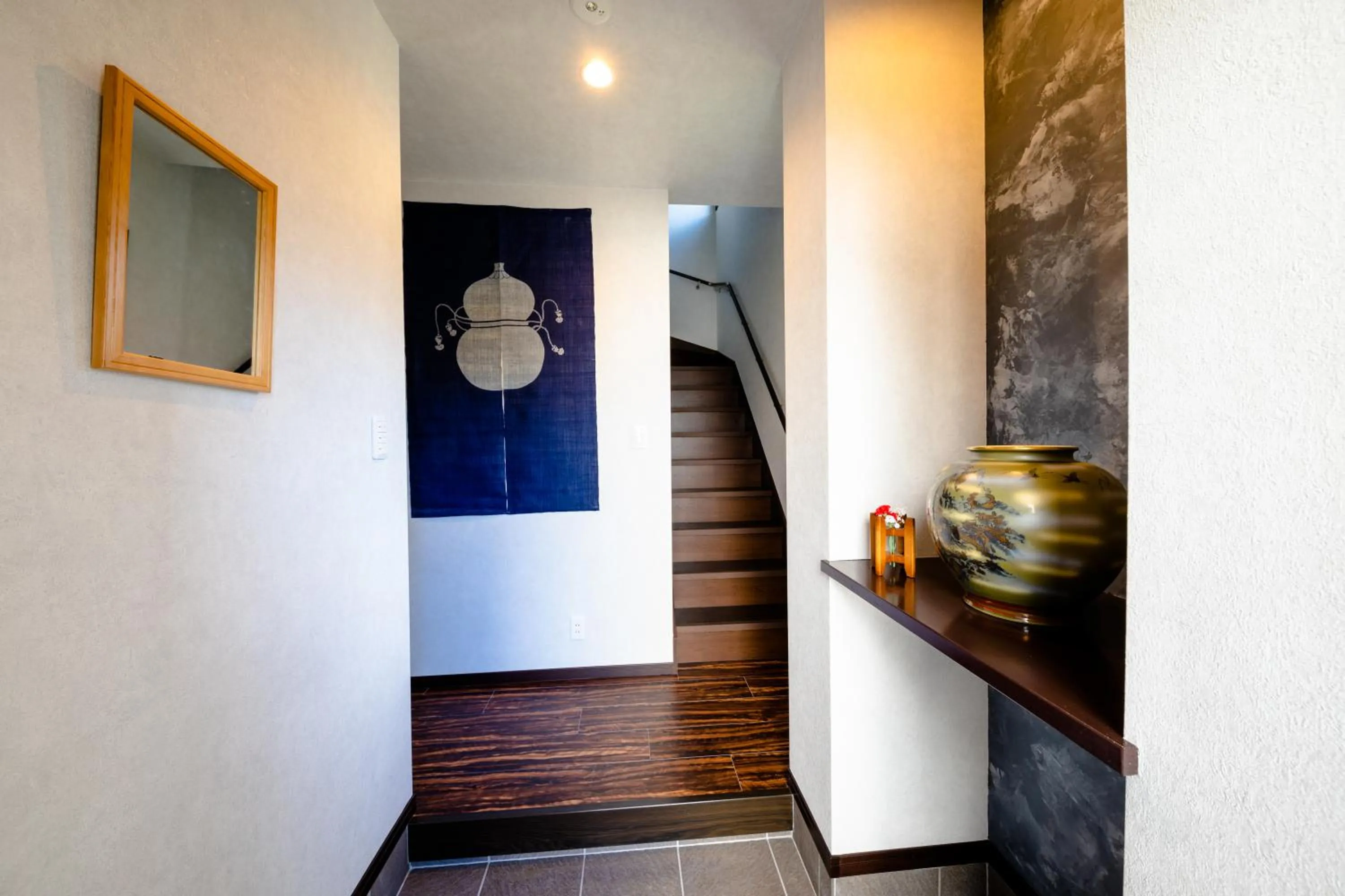 Photo of the whole room in 22 ORIYA Mt Fuji -錦NISHIKI-