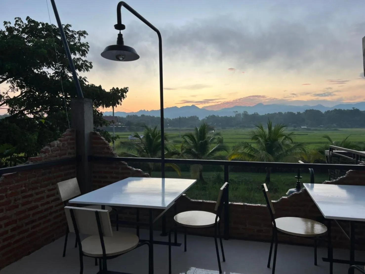 Restaurant/places to eat in SuanGlangNa