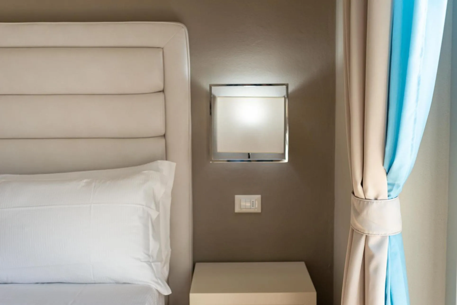 Bedroom, Bed in Hotel Villa Bolgheri