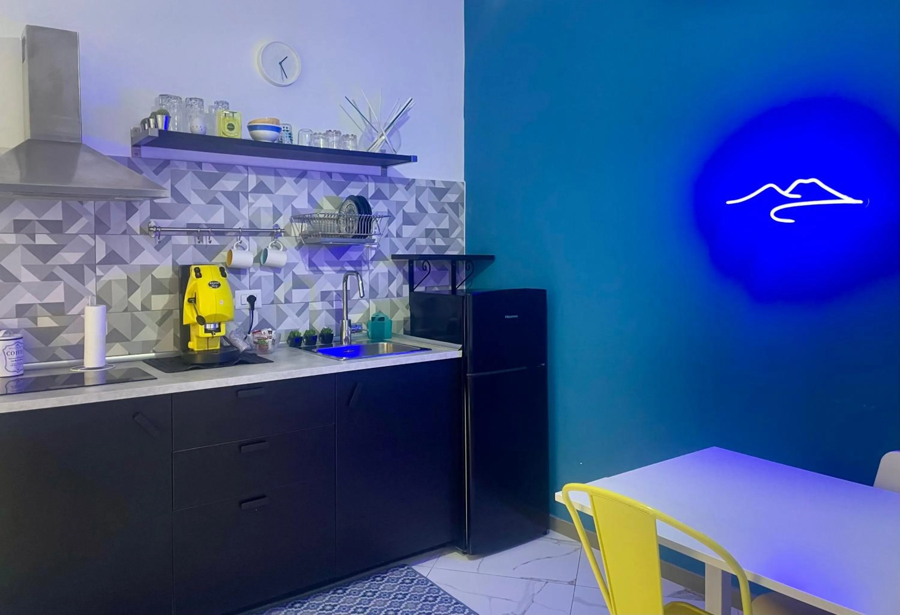 Communal lounge/ TV room in Sophia Boutique Home