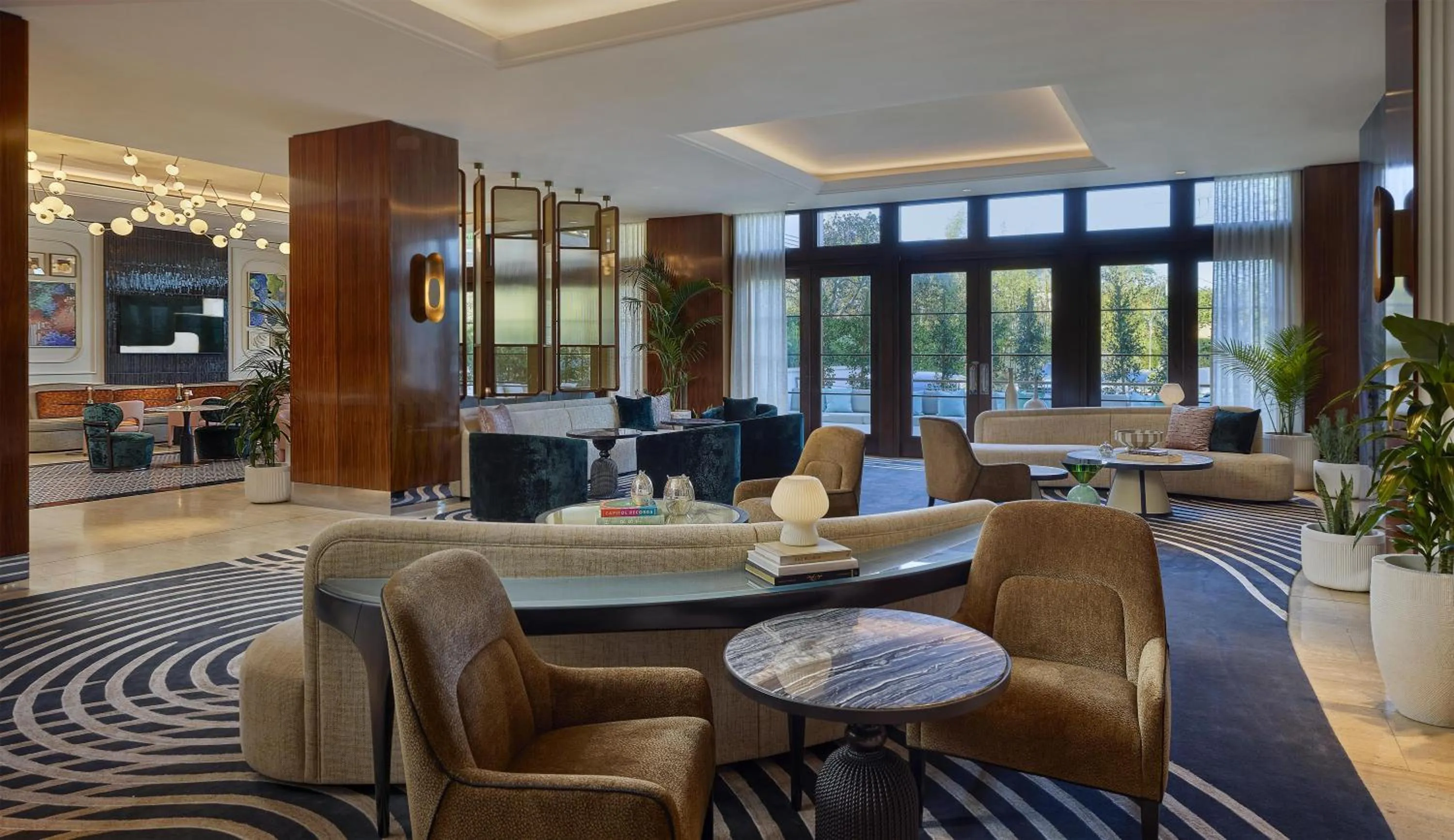 Meeting/conference room in Cameo Beverly Hills