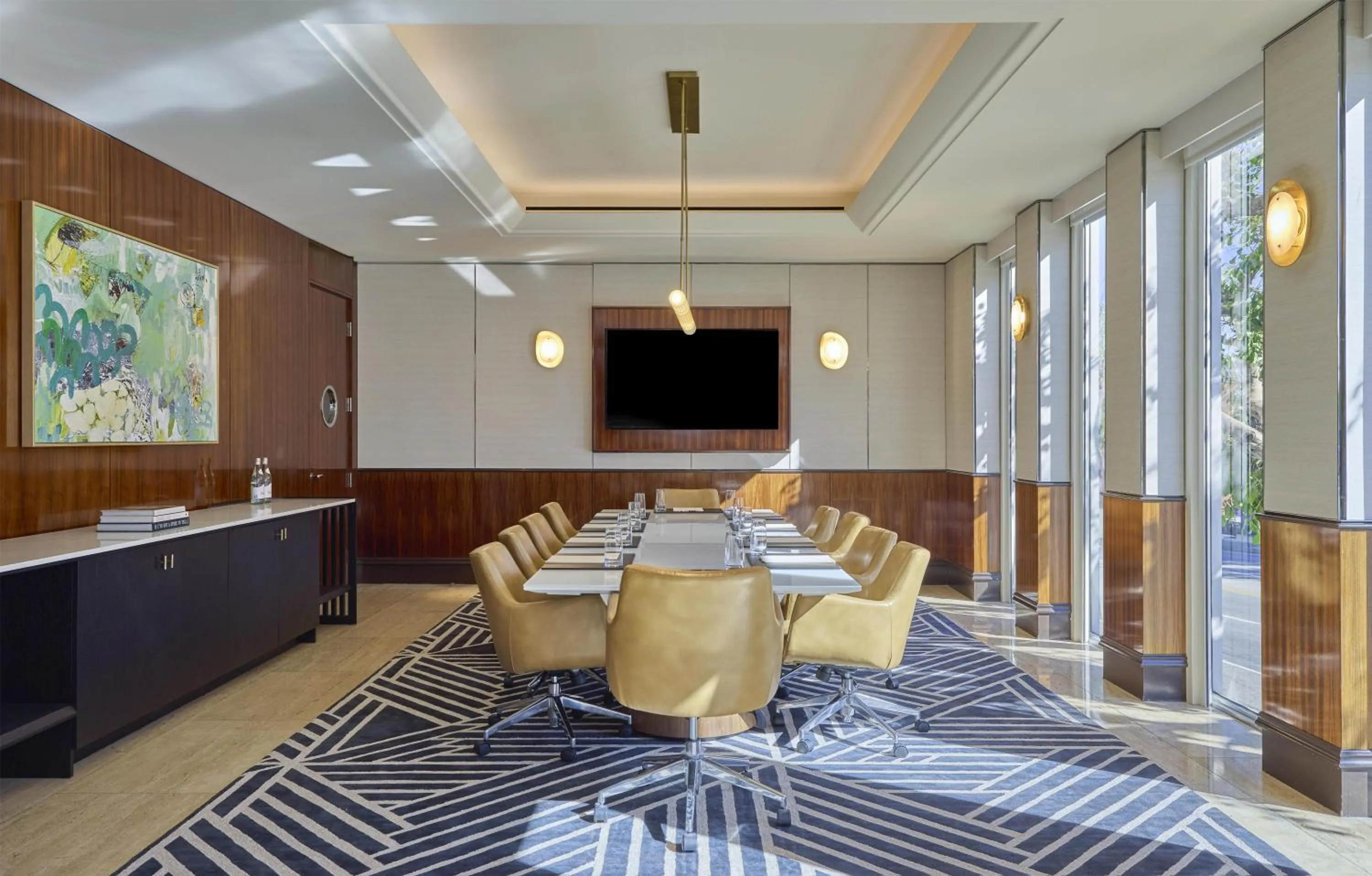 Meeting/conference room in Cameo Beverly Hills