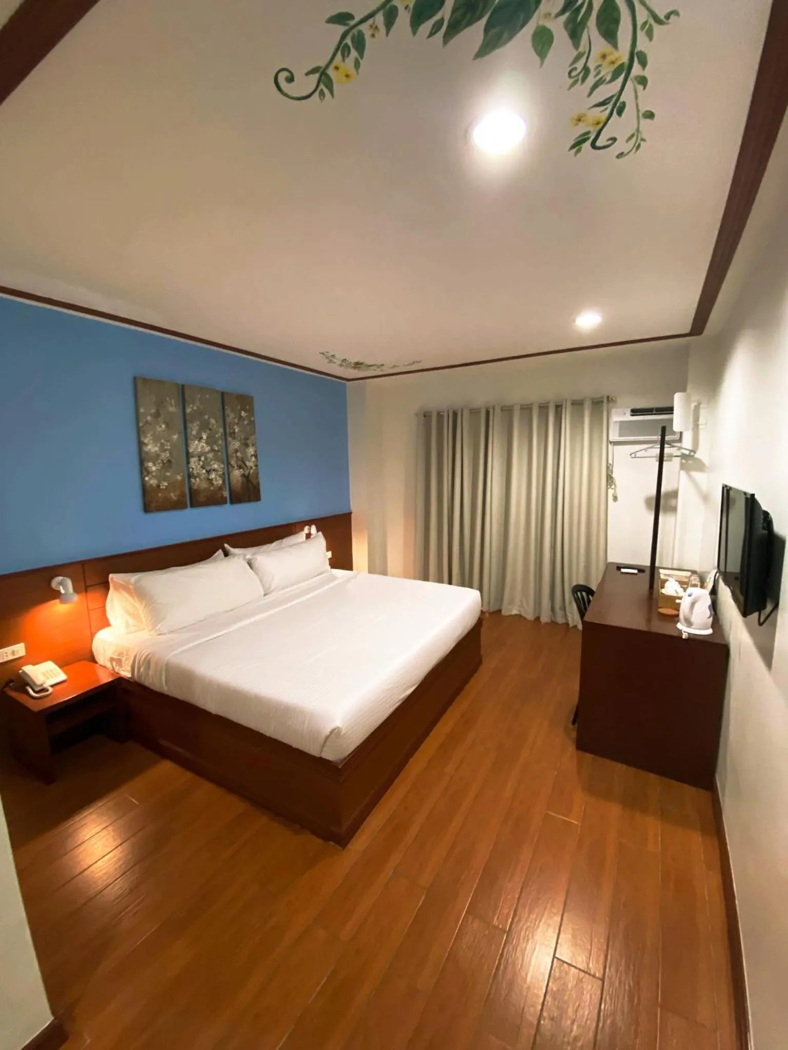 Bed in LaVie Hotel