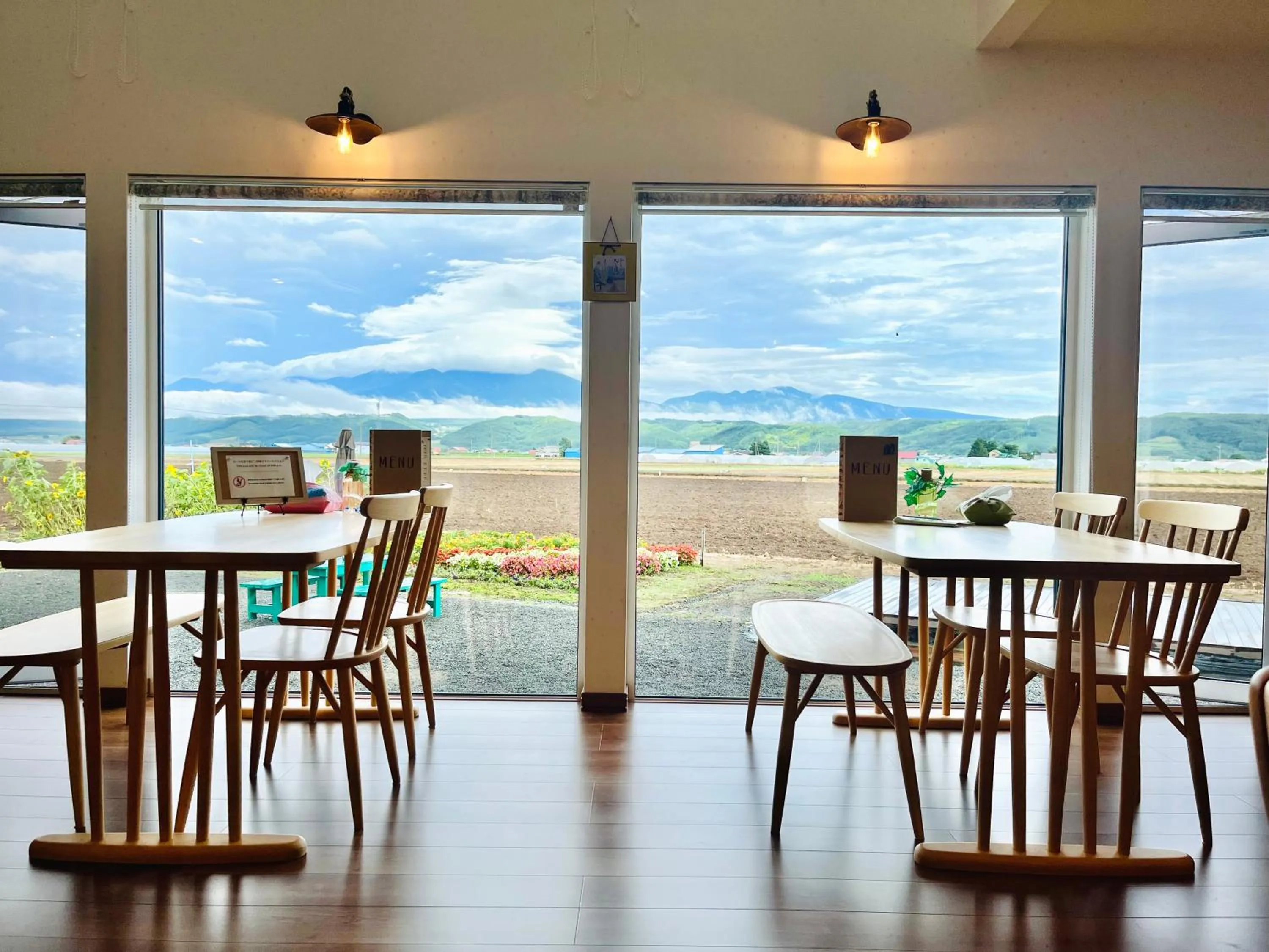 Natural landscape in Shooting Star the Bed & Breakfast