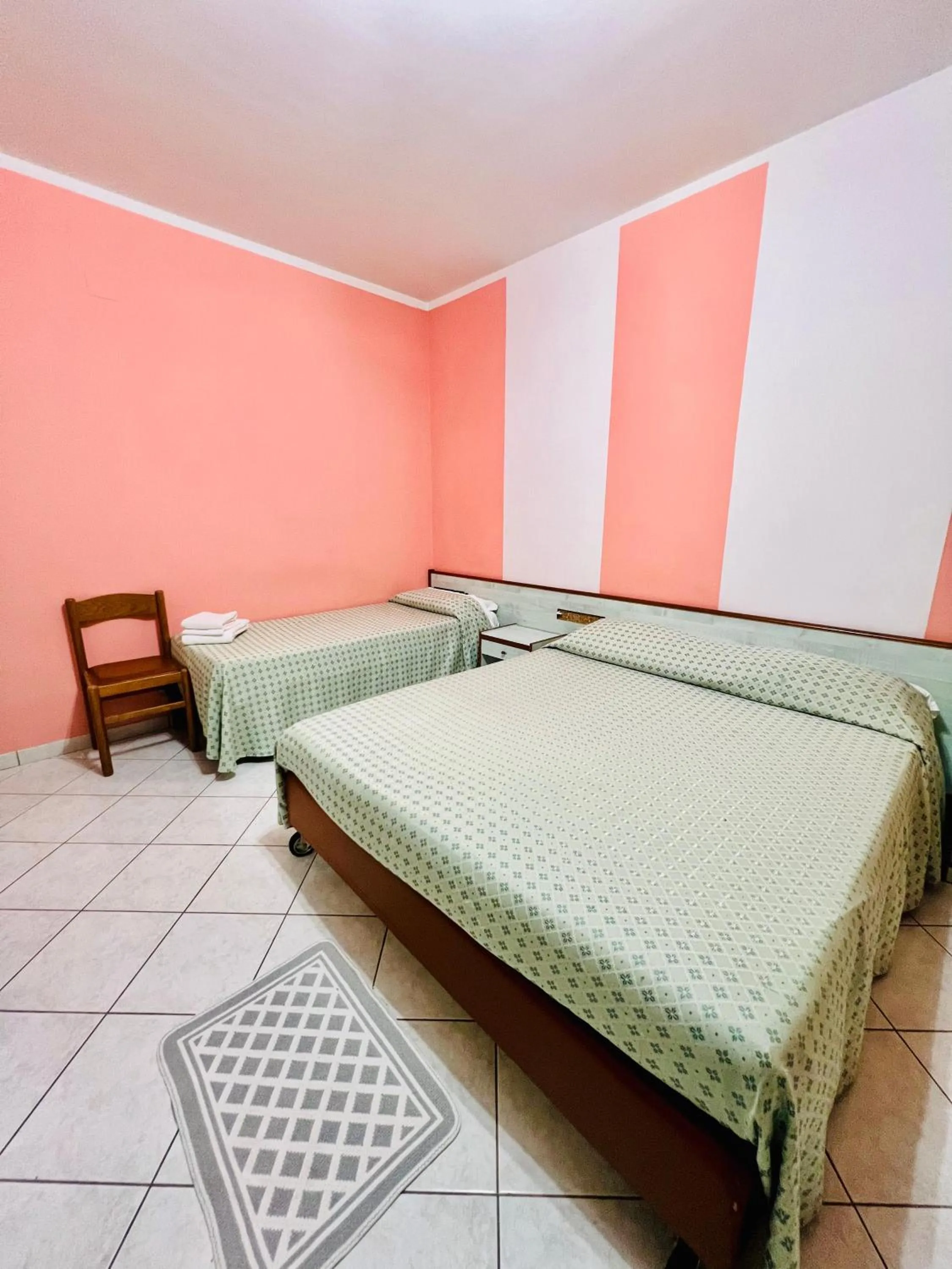 Bedroom in Hotel Paradiso