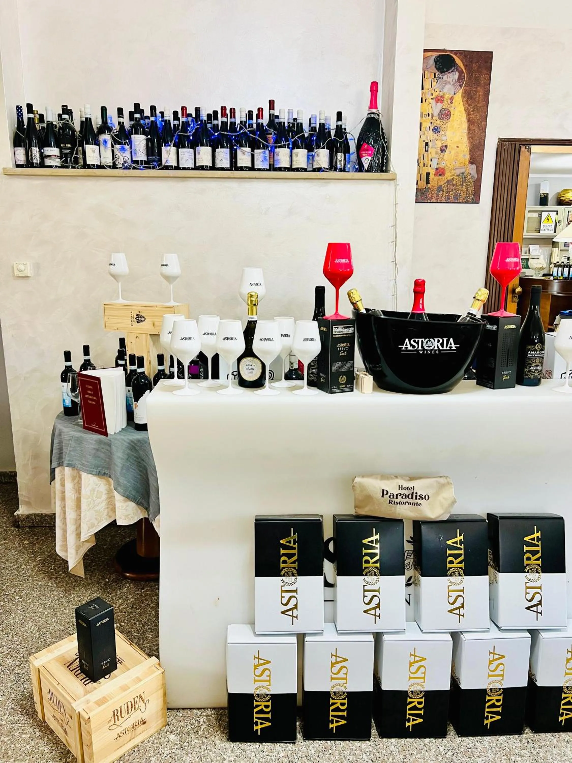 Lounge or bar in Hotel Paradiso