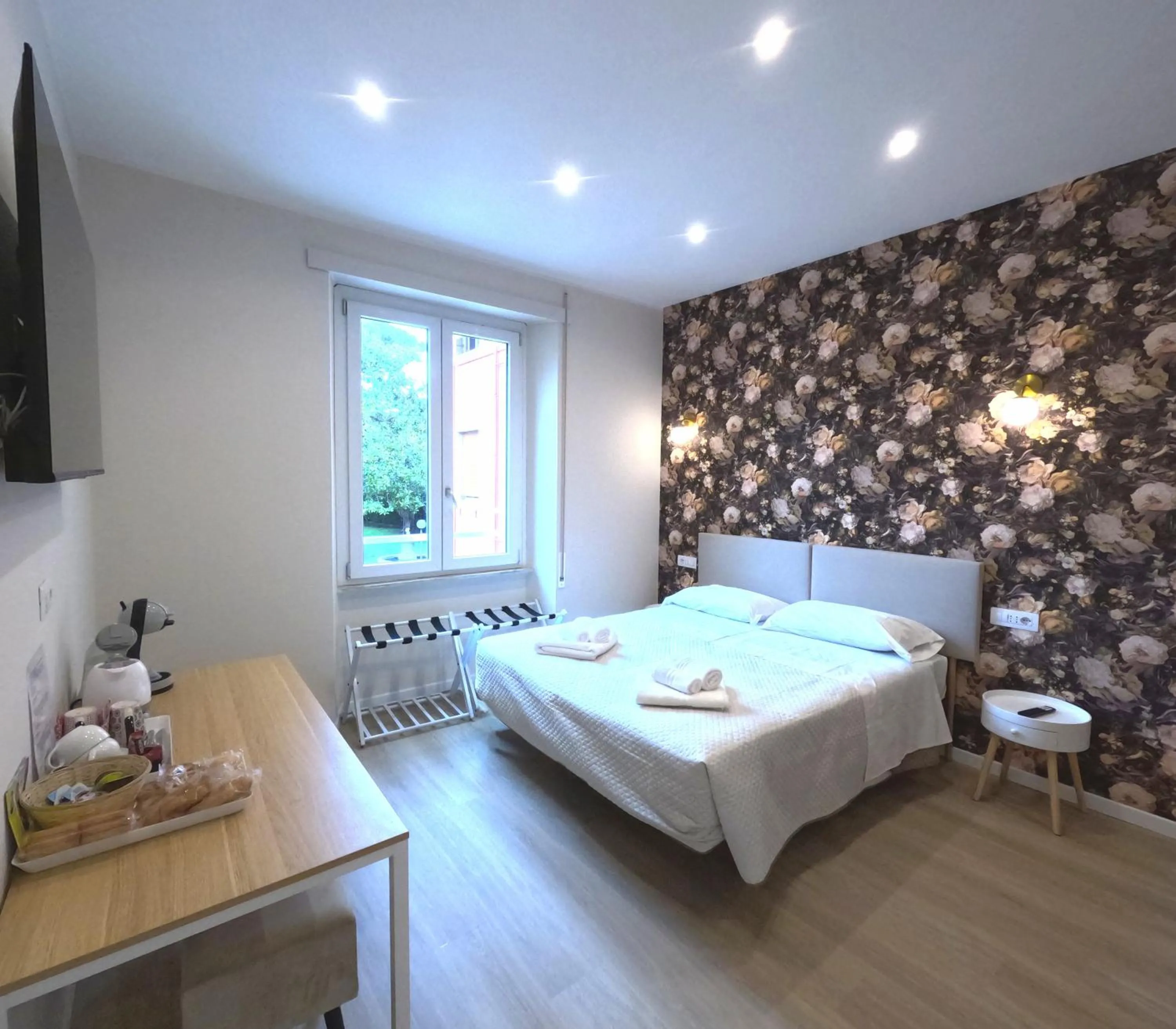 Bed in B&B Aurelia Garden Rooms