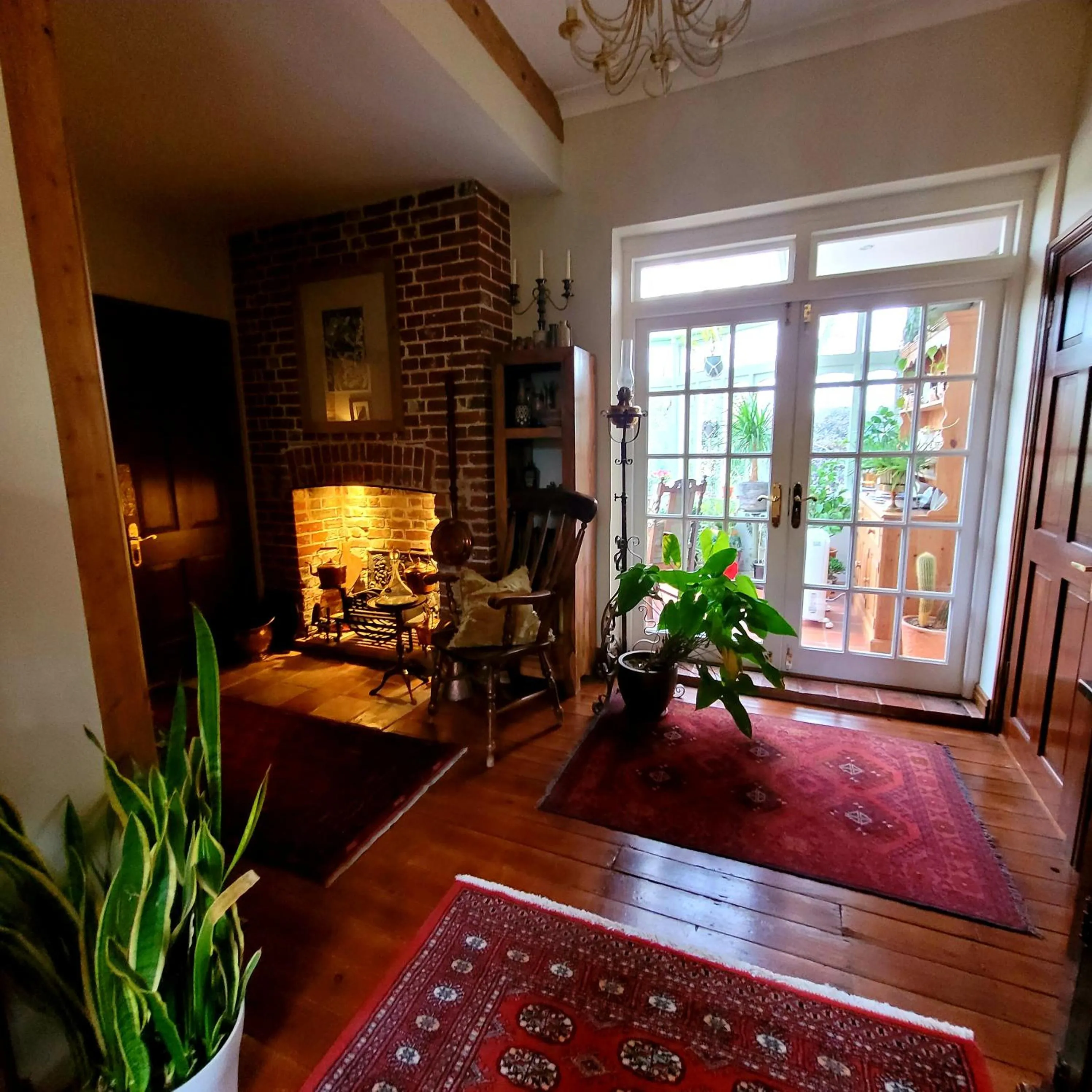 flat iron in The Old School B&B