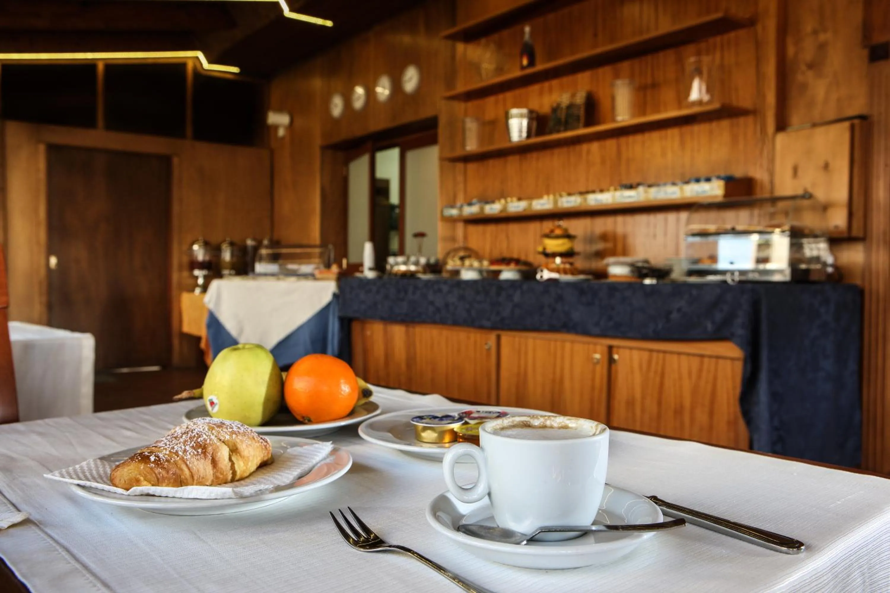 Food and drinks in Hotel Max