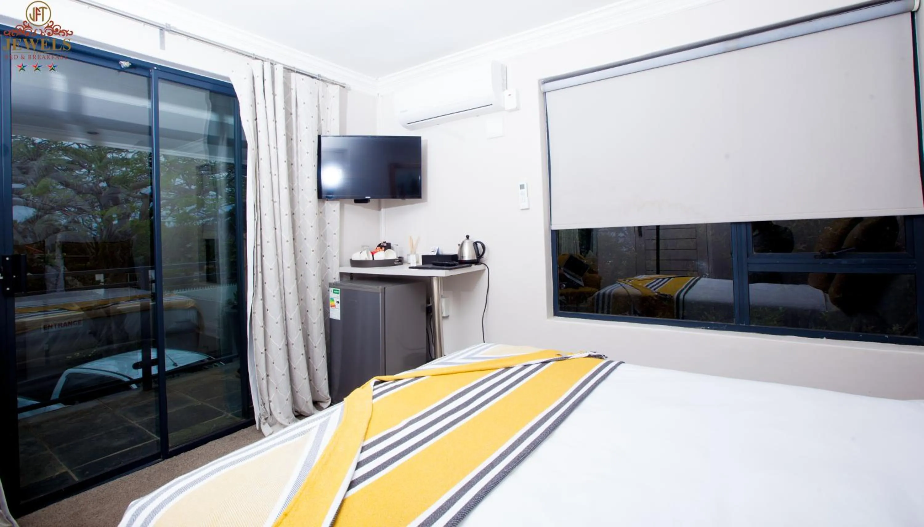 Bed in JFT Jewels Guest House