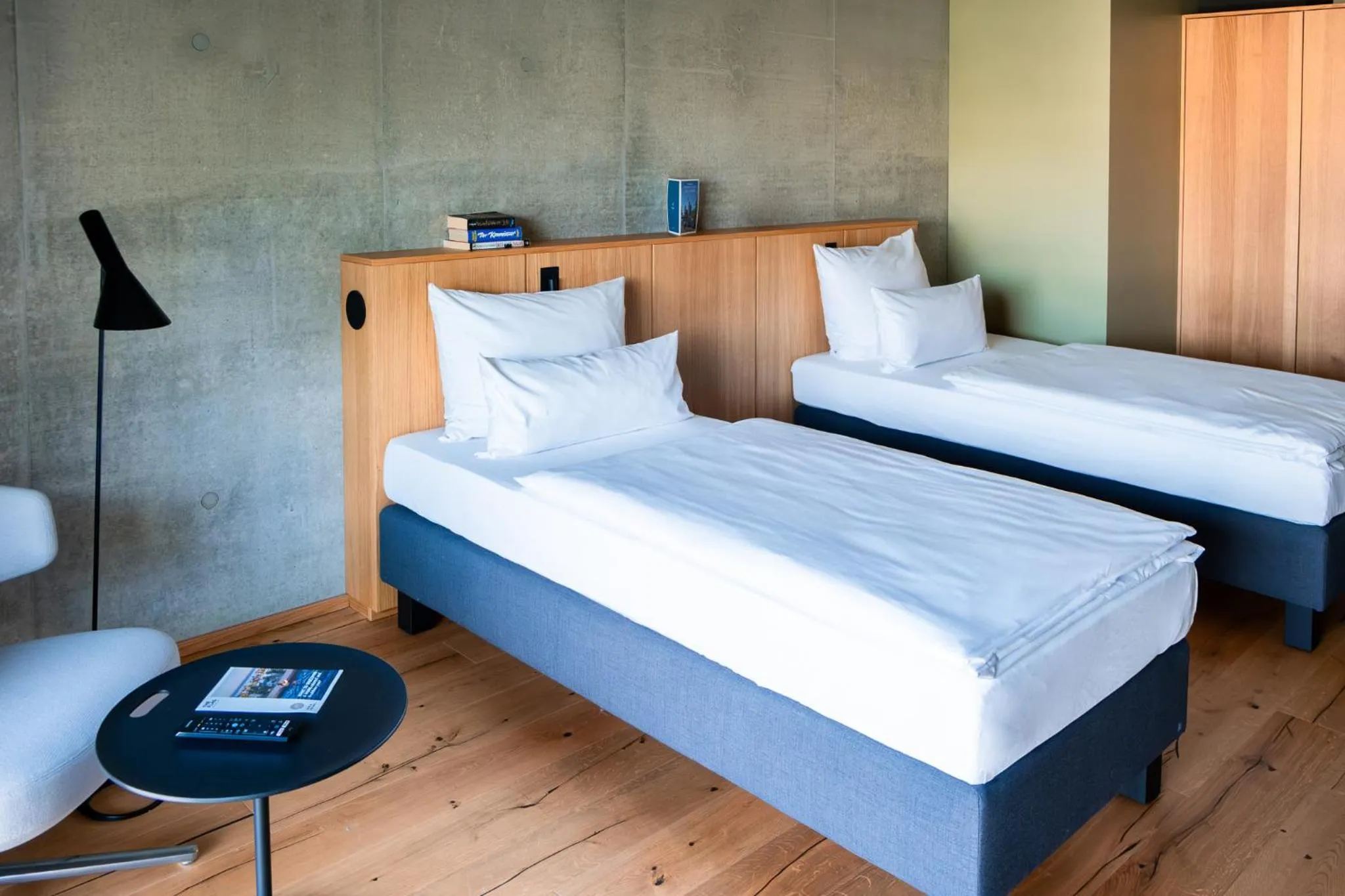 Bed in THE FLAG West M.