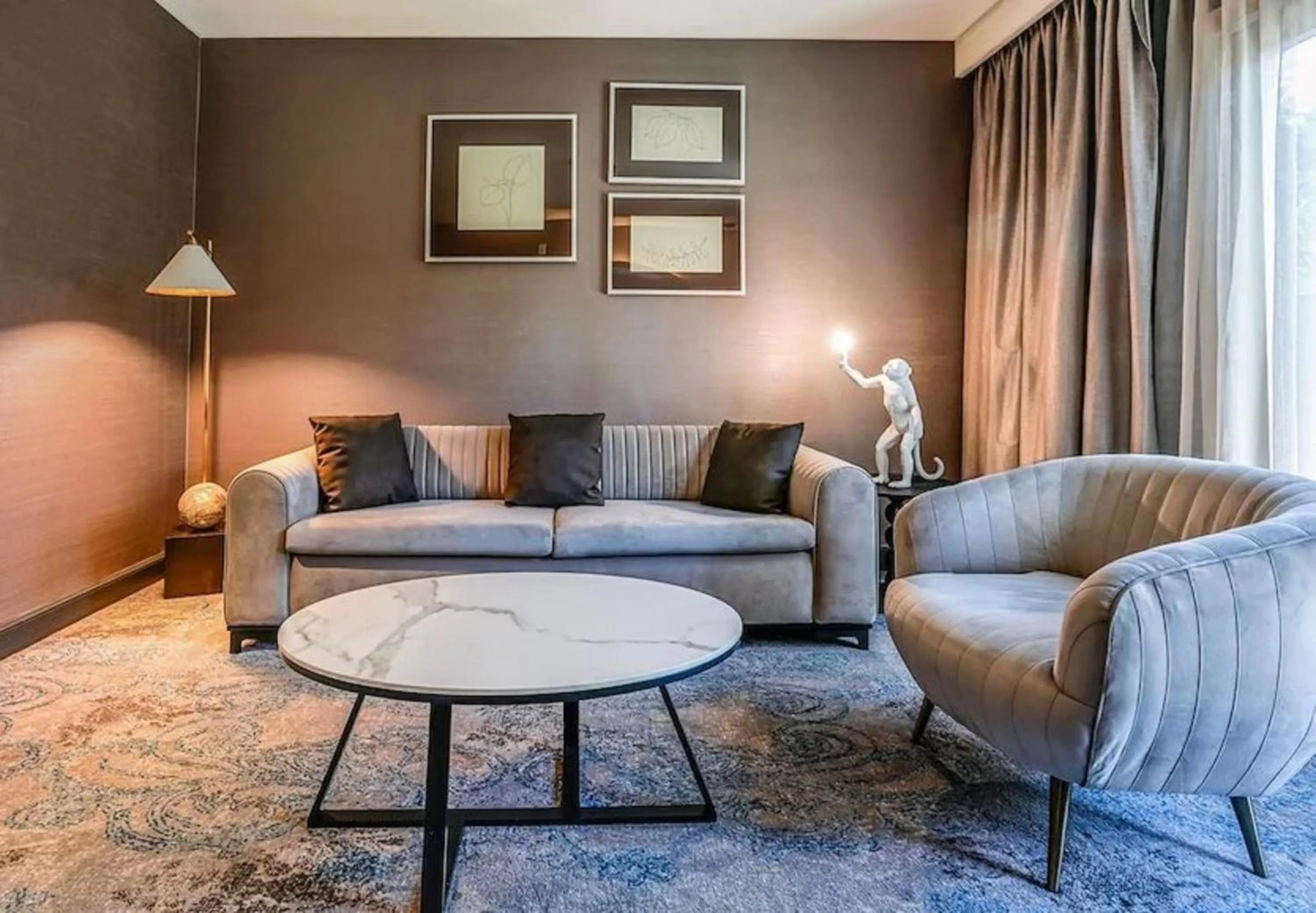 Property building in Hotel Amarano Burbank-Hollywood