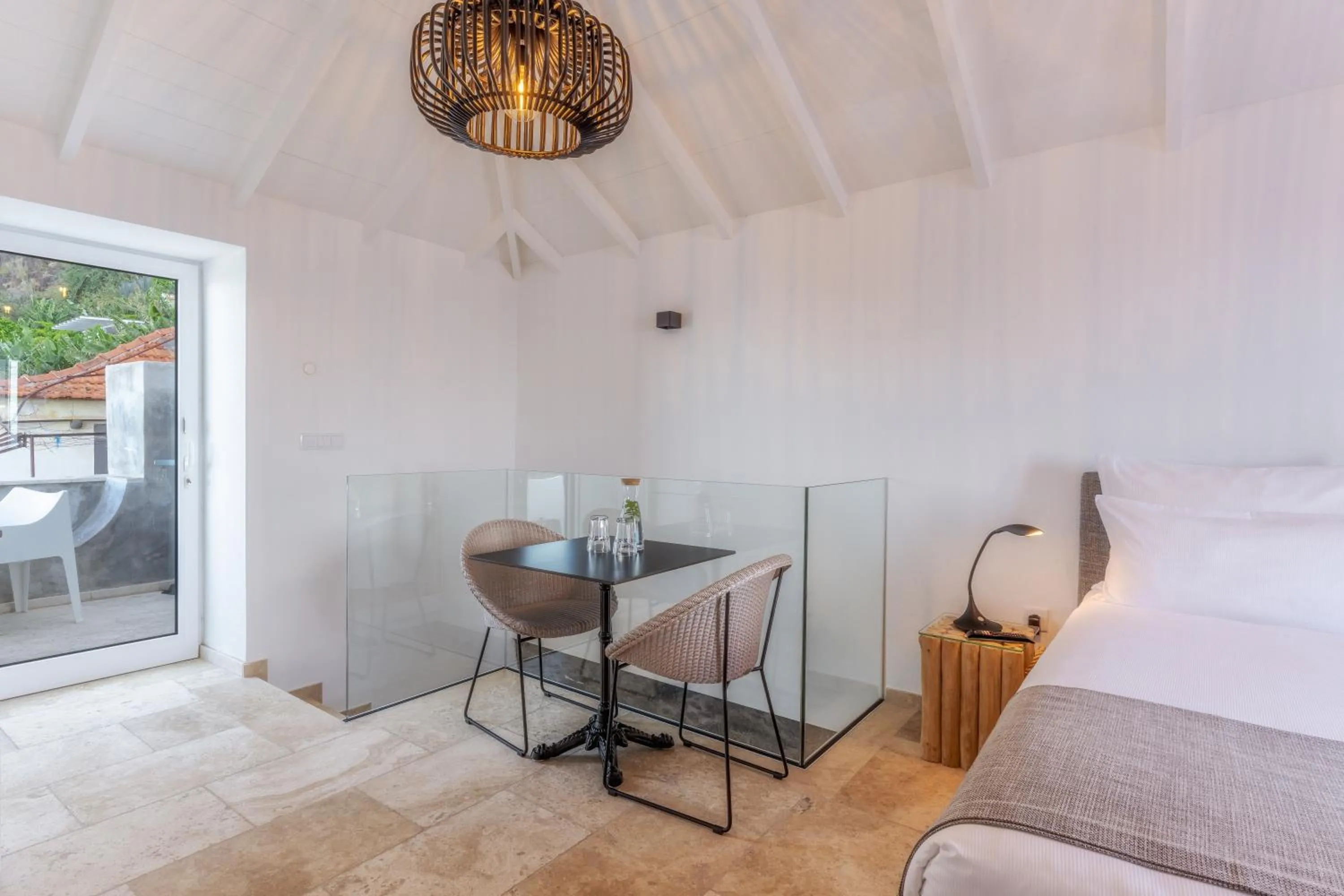 Bed in Escarpa - The Madeira Hideaway