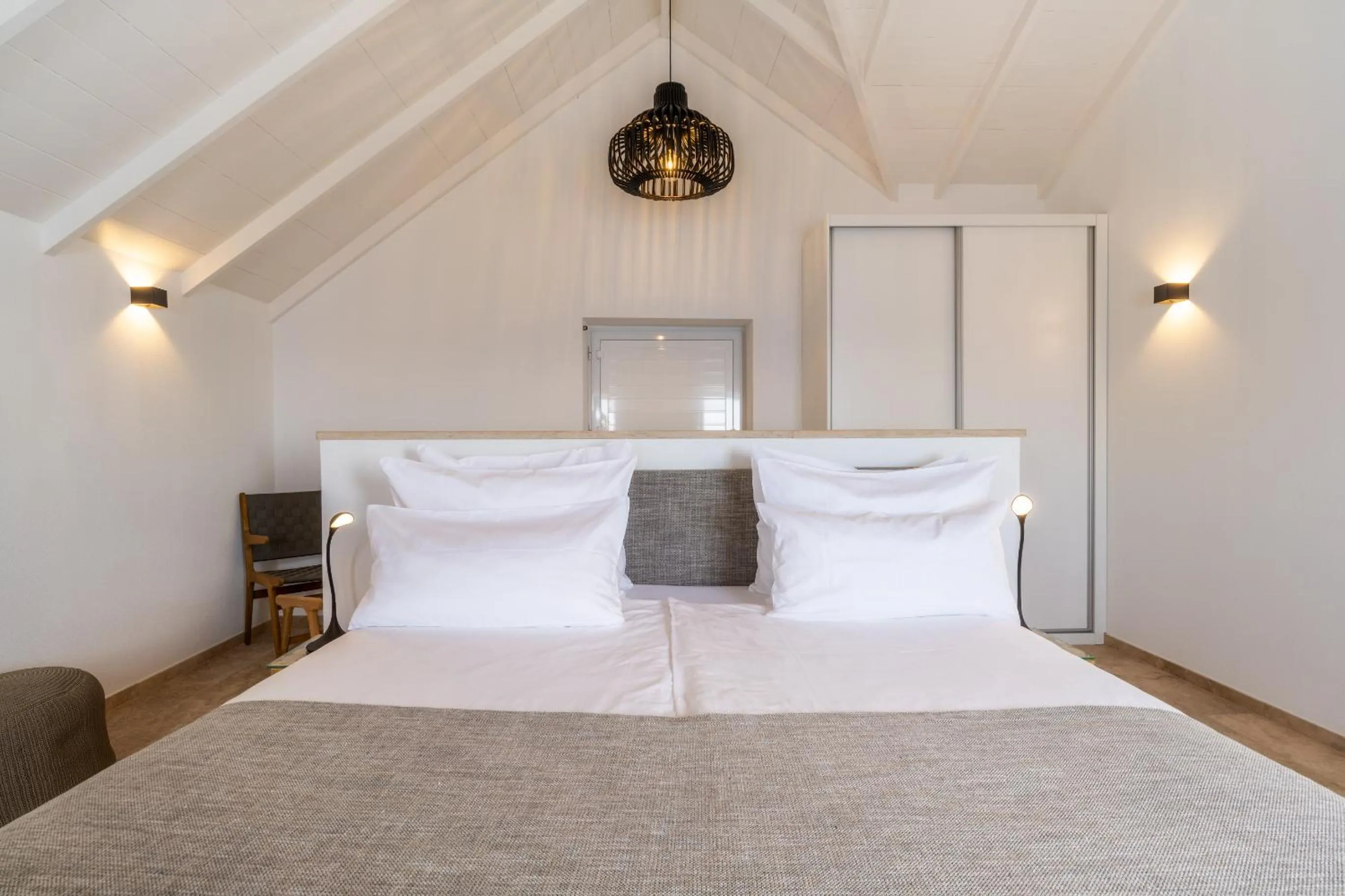 Bed in Escarpa - The Madeira Hideaway