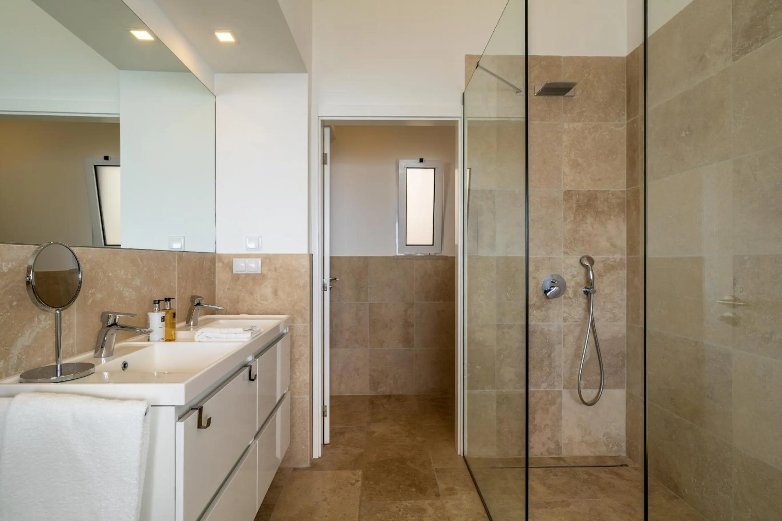 Bathroom in Escarpa - The Madeira Hideaway
