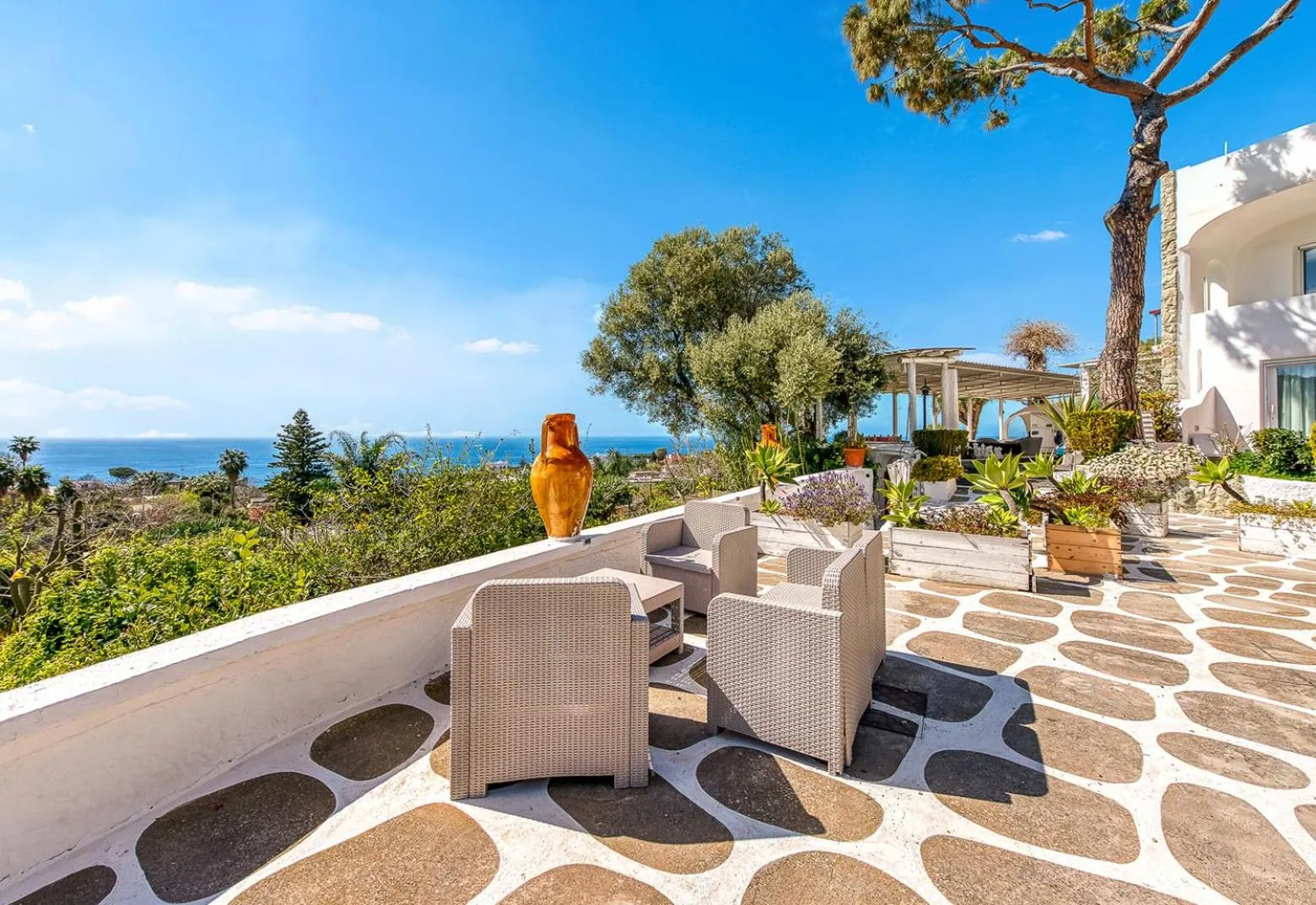 Day in Villa Ravino Secret Retreat