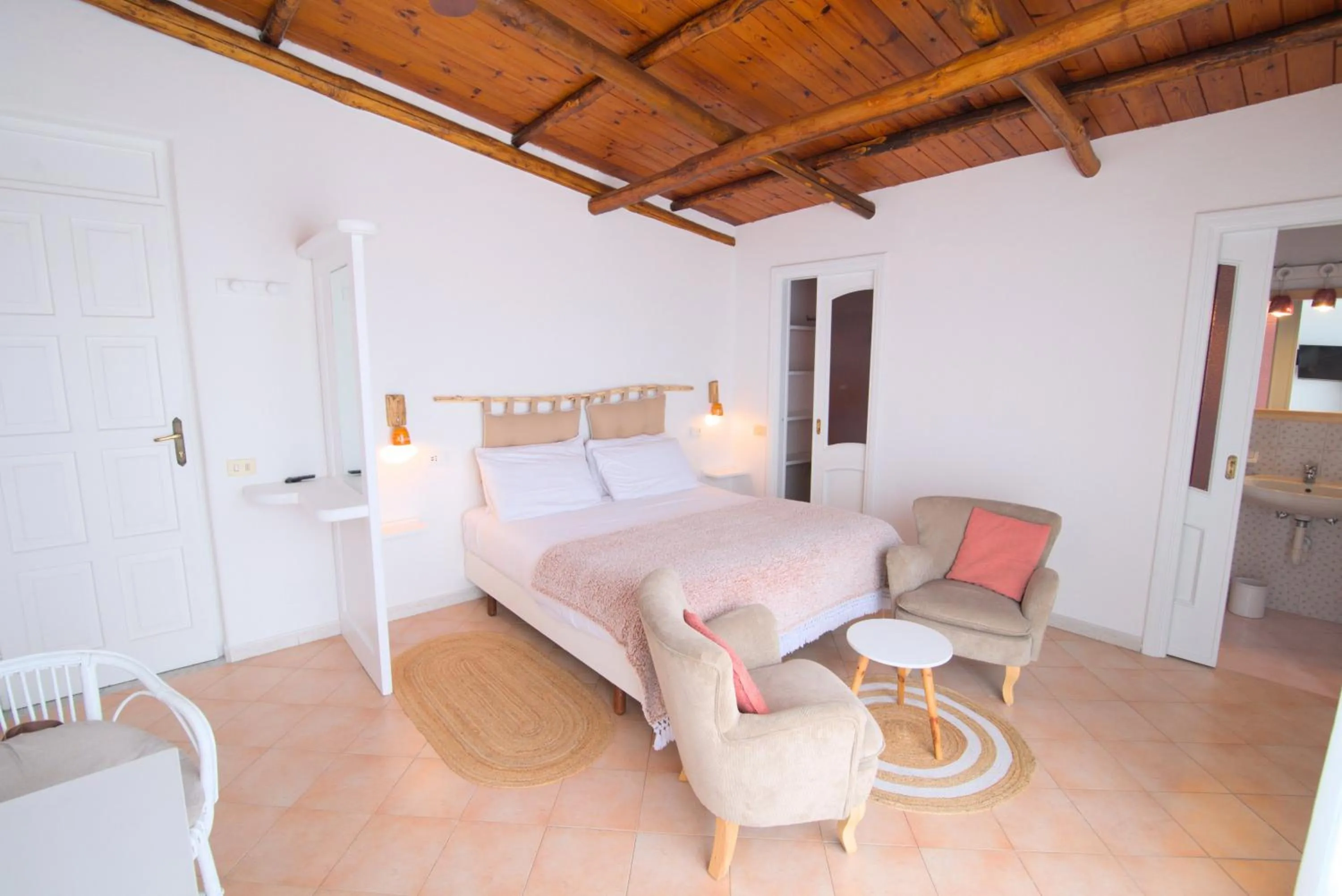 Bed in Villa Ravino Secret Retreat