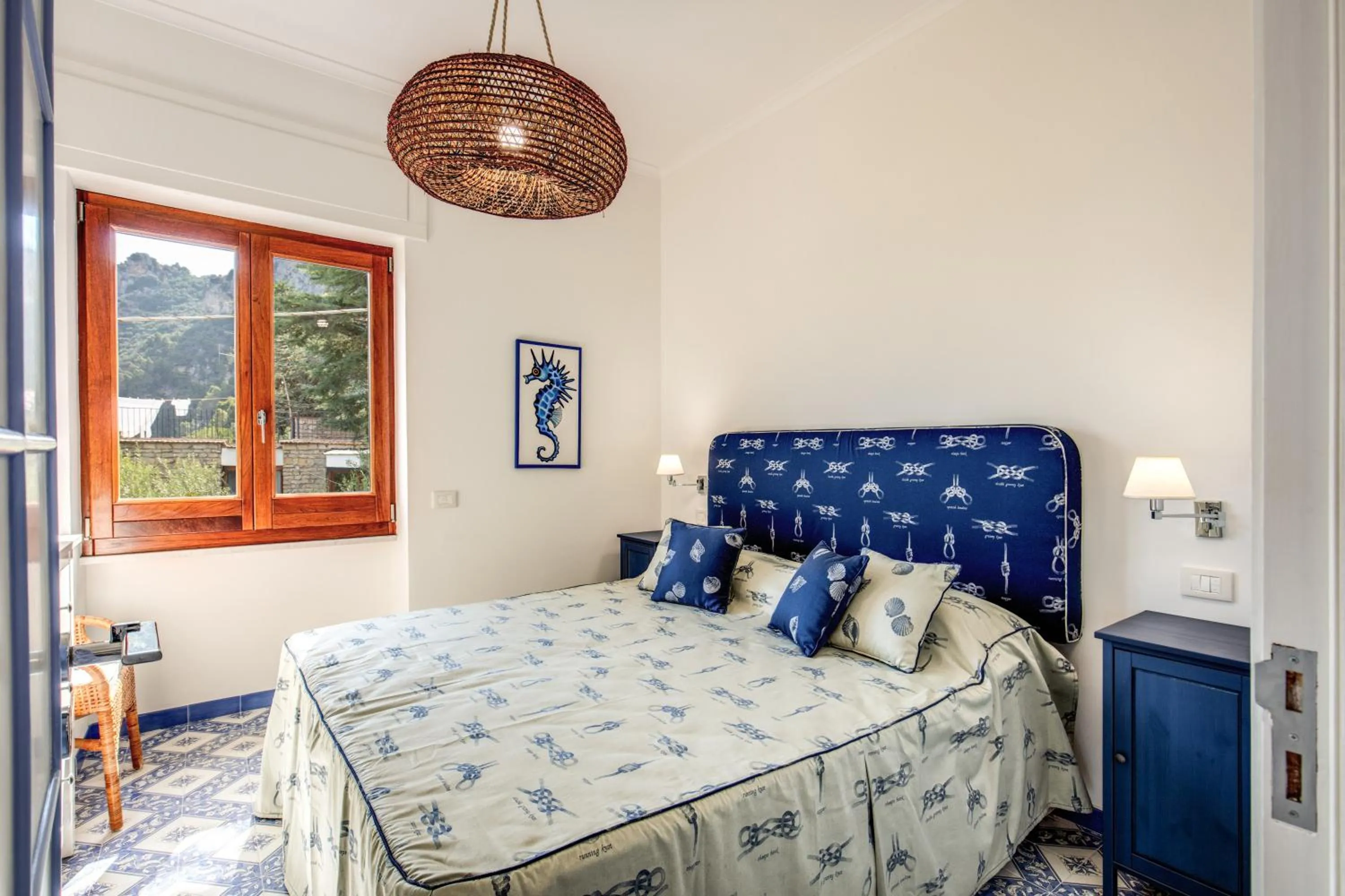 Photo of the whole room, Bed in RELAIS TRITONE