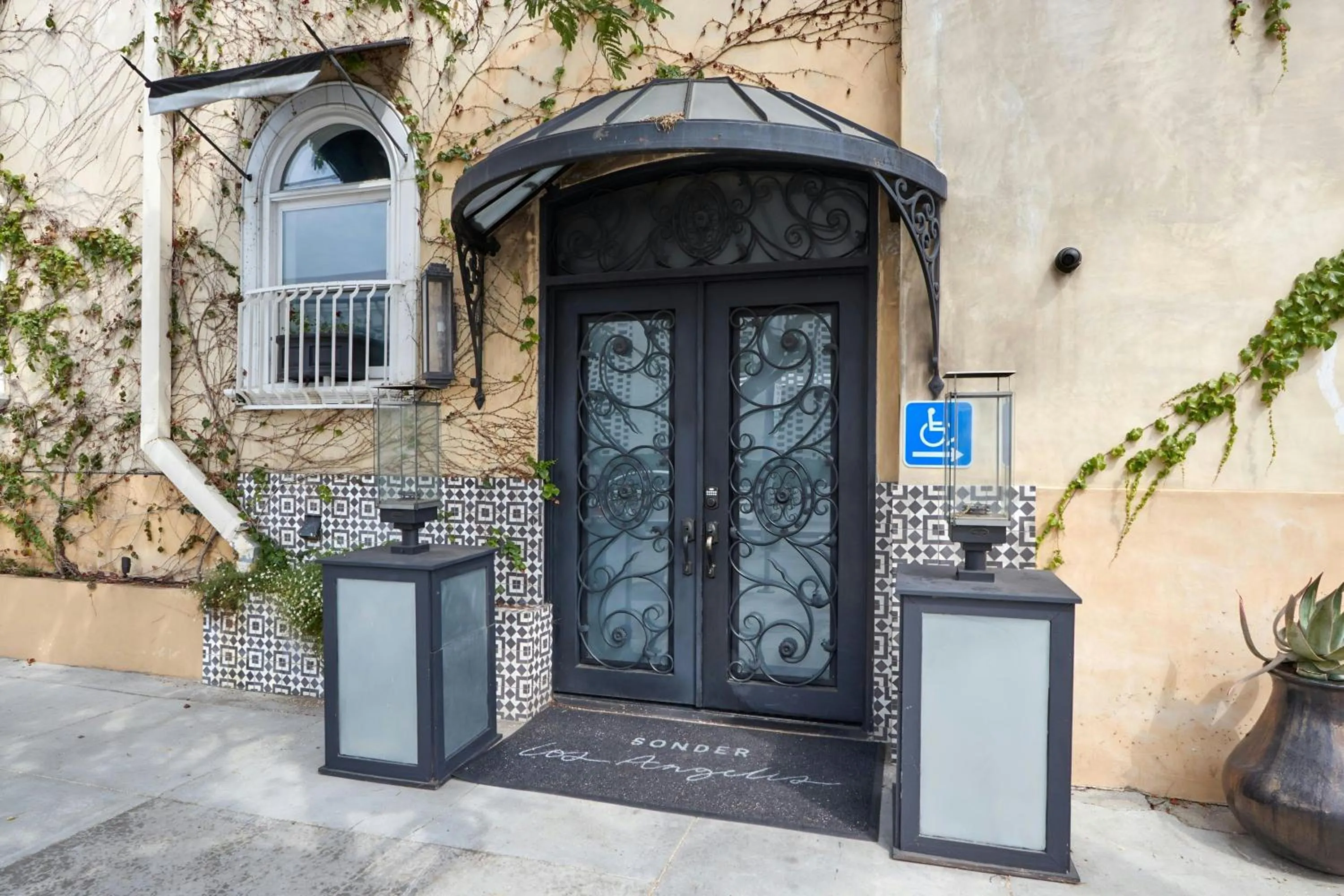 View (from property/room) in The Crescent Hotel Beverly Hills, Sonder by Marriott Bonvoy