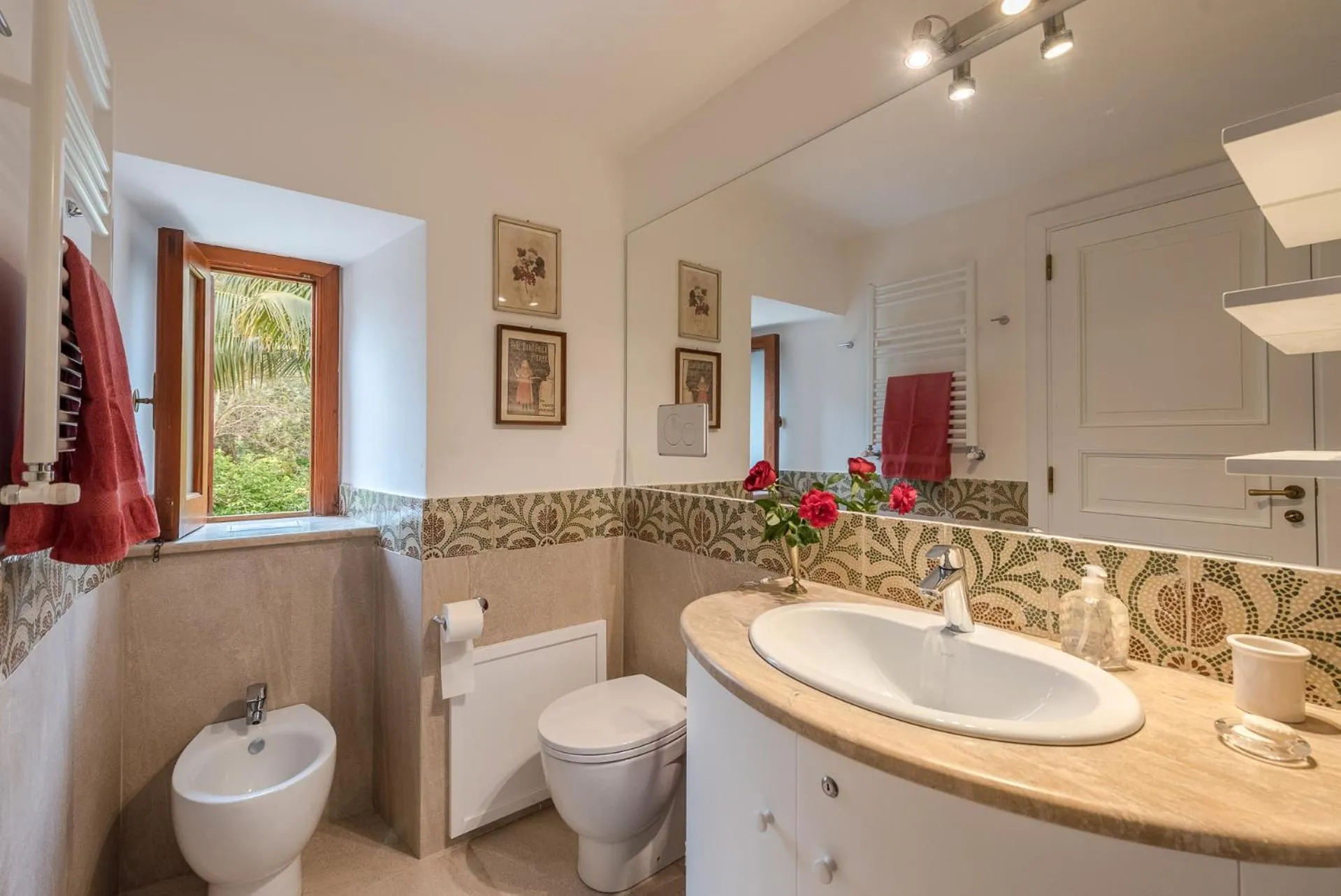 Bathroom in Il Glicine La Piana dei Colli