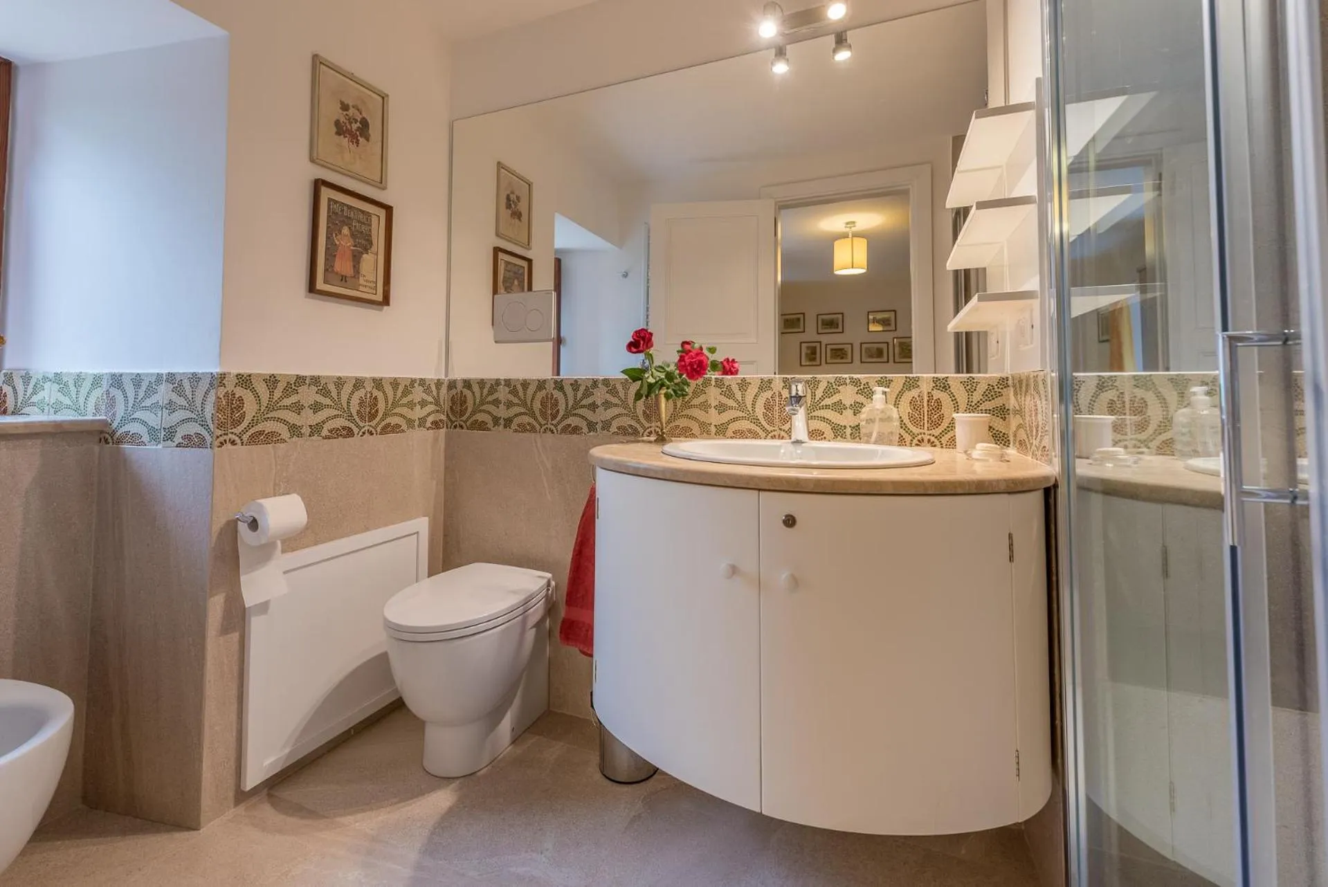 Bathroom in Il Glicine La Piana dei Colli