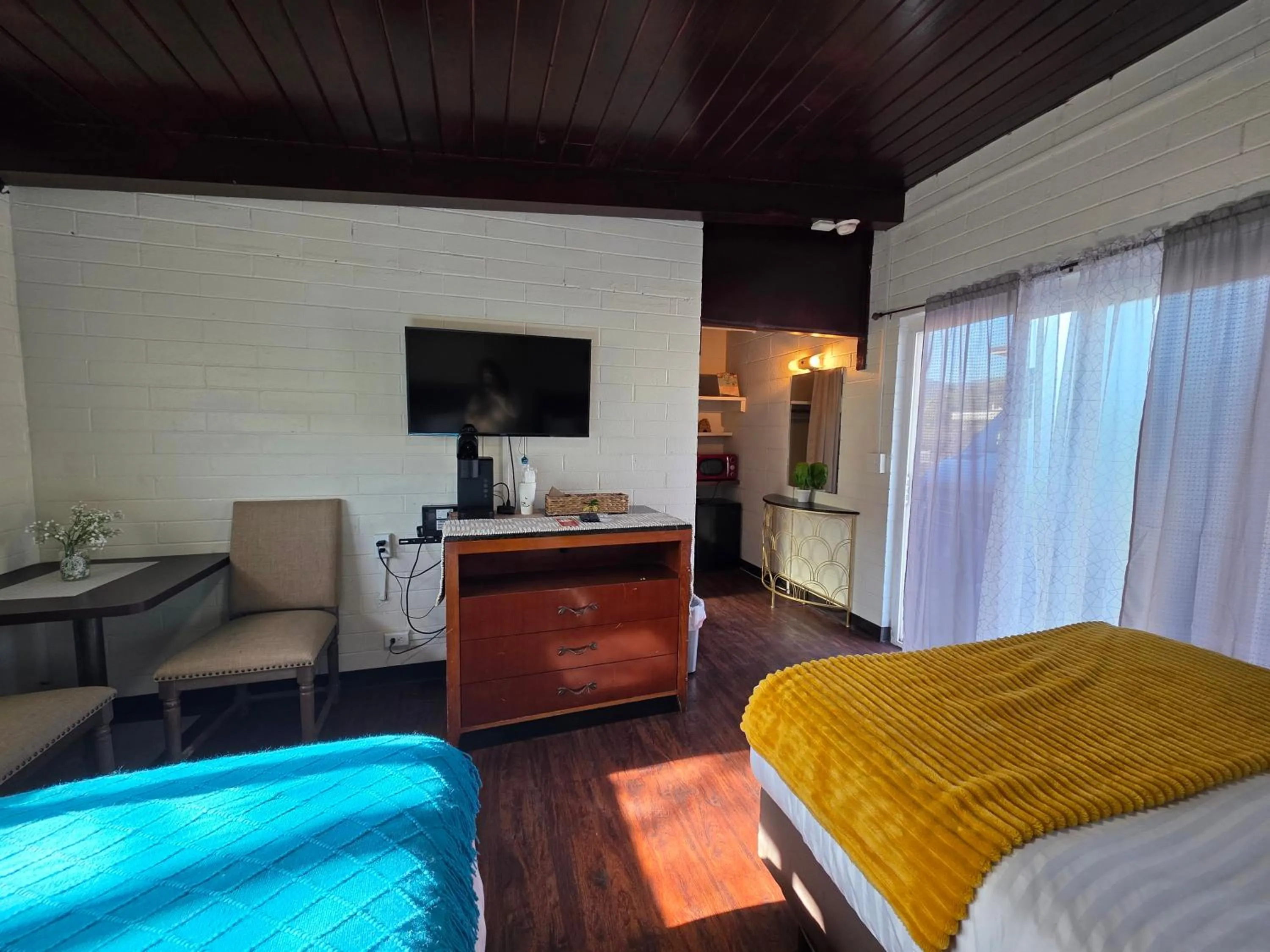 Bed in Sequoia Village