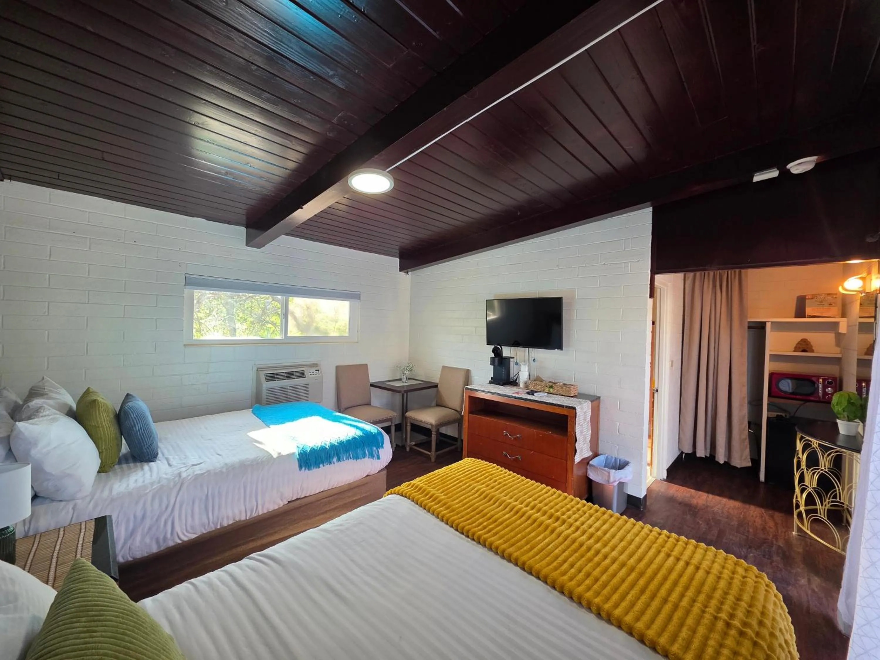 Bed in Sequoia Village