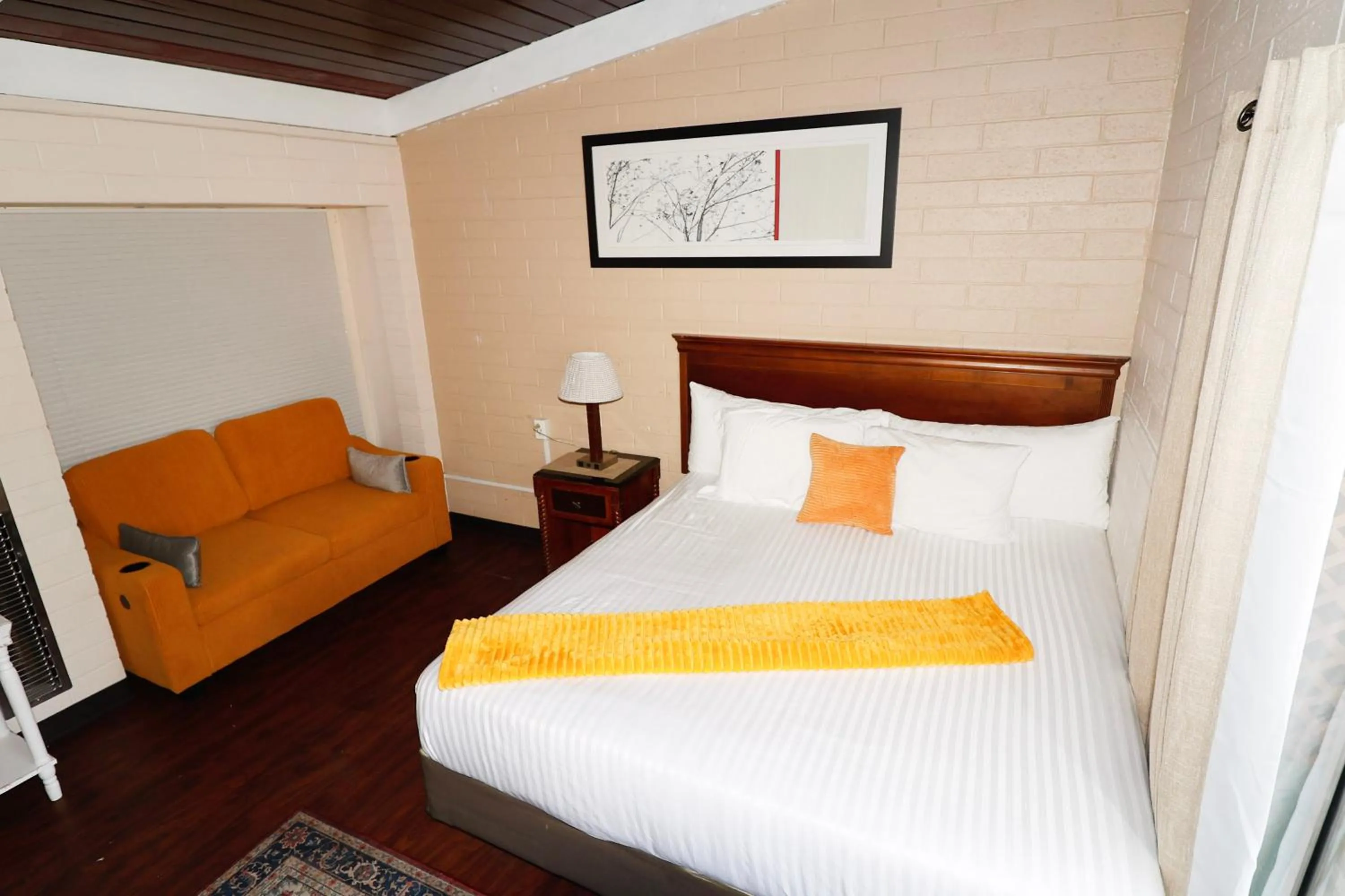 Bed in Sequoia Village