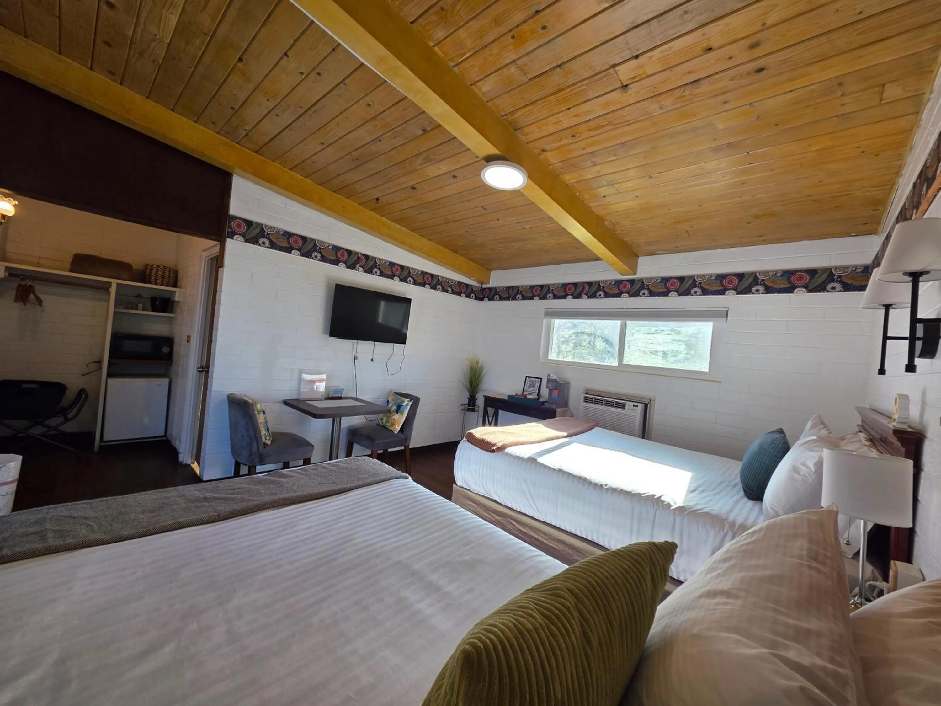 Bed in Sequoia Village