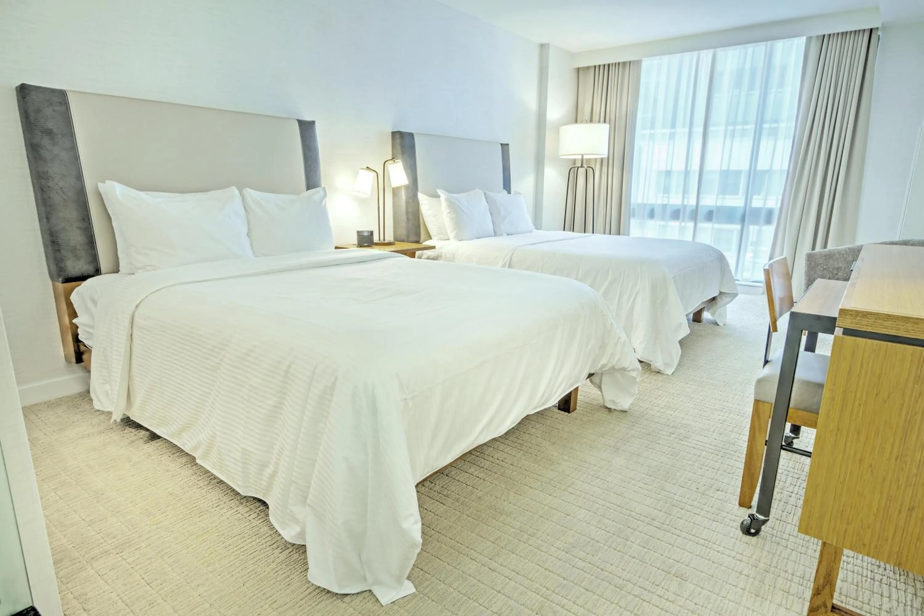 Photo of the whole room, Bed in Club Wyndham Midtown 45